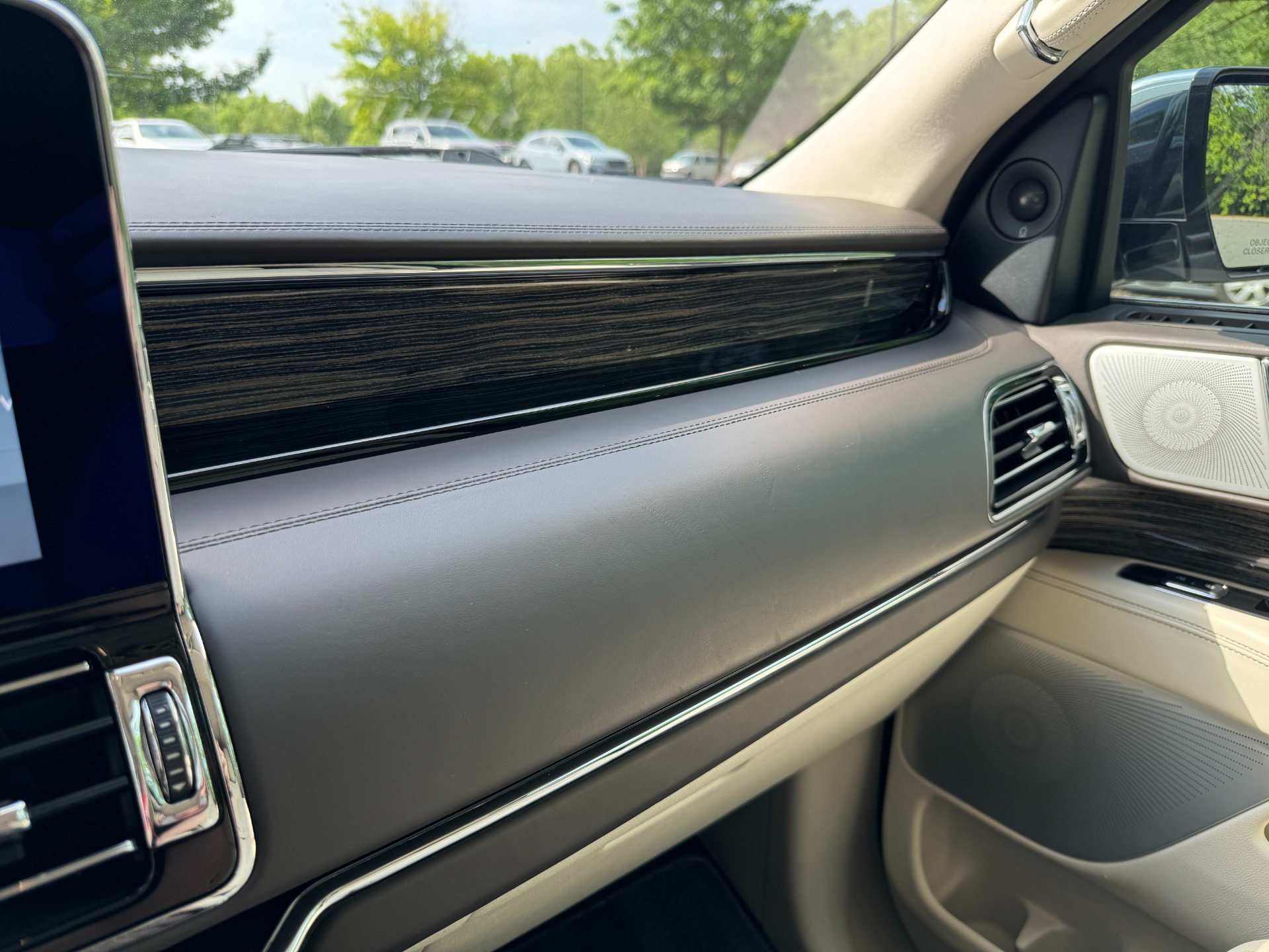 Used 2019 Lincoln Navigator L Black Label for sale Sold at Formula Imports in Charlotte NC 28227 32