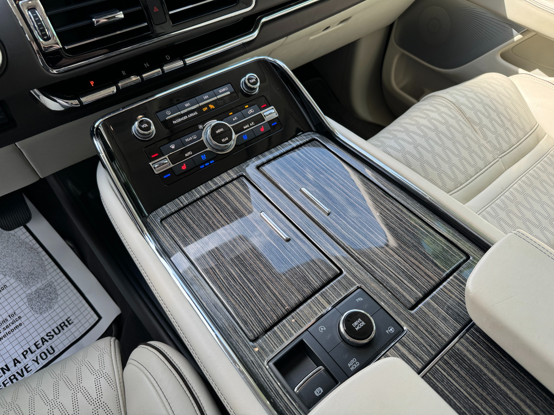 Used 2019 Lincoln Navigator L Black Label for sale Sold at Formula Imports in Charlotte NC 28227 33