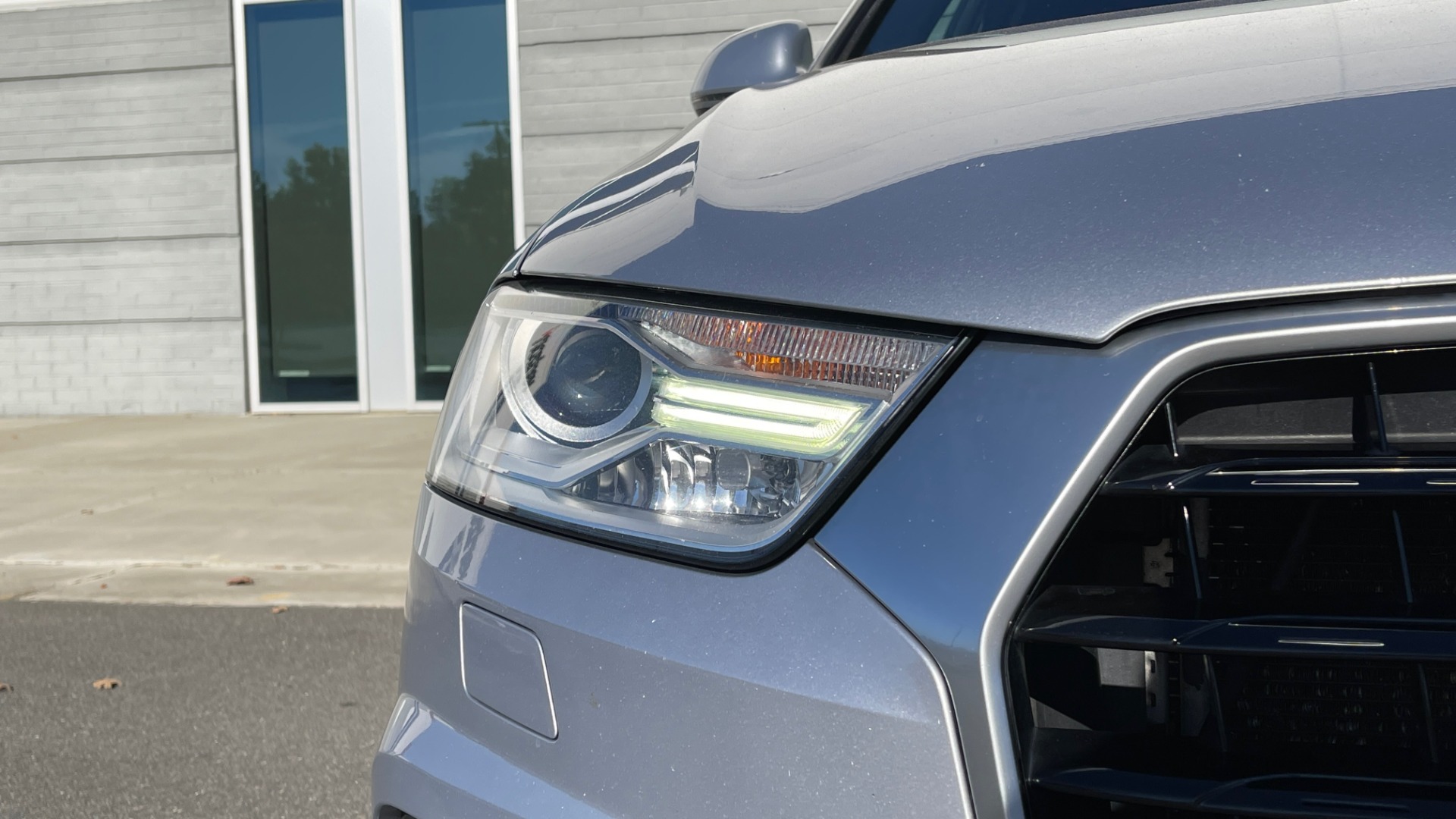 Used 2016 Audi Q3 PREMIUM PLUS 2.0L / PANO-ROOF / HTD STS / 19IN WHEELS / REARVIEW for sale Sold at Formula Imports in Charlotte NC 28227 14
