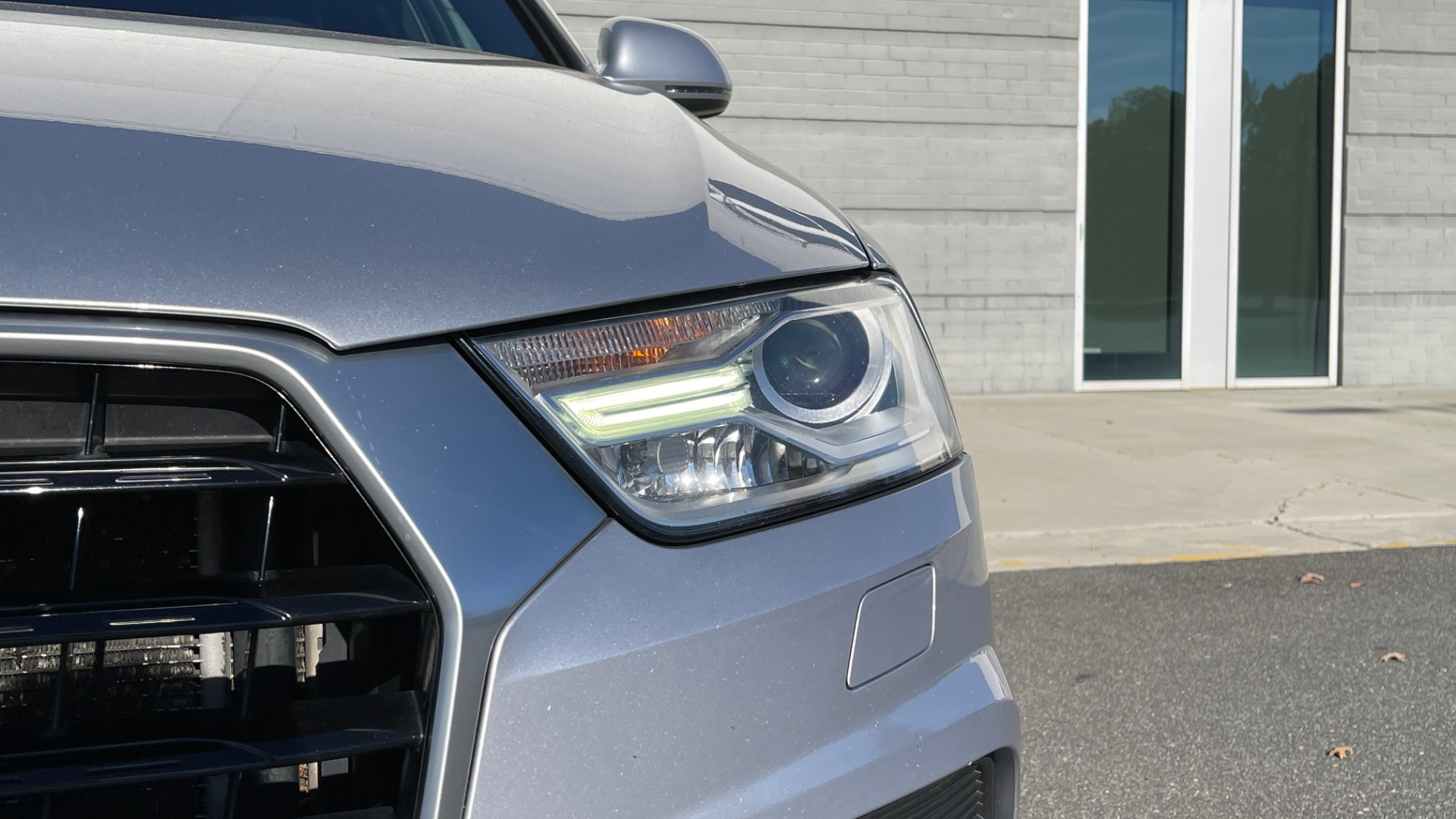 Used 2016 Audi Q3 PREMIUM PLUS 2.0L / PANO-ROOF / HTD STS / 19IN WHEELS / REARVIEW for sale Sold at Formula Imports in Charlotte NC 28227 15