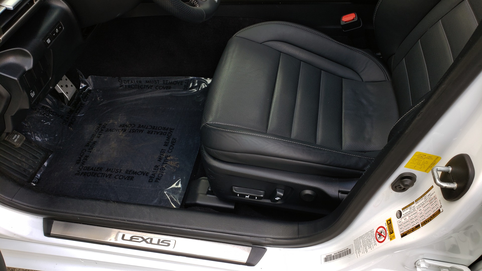 Used 2014 Lexus IS 250 F-SPORT / NAV / SUNROOF / REARVIEW / BSM for sale Sold at Formula Imports in Charlotte NC 28227 29