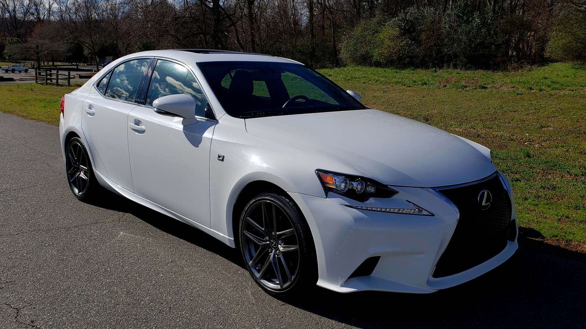 Used 2014 Lexus IS 250 F-SPORT / NAV / SUNROOF / REARVIEW / BSM for sale Sold at Formula Imports in Charlotte NC 28227 4