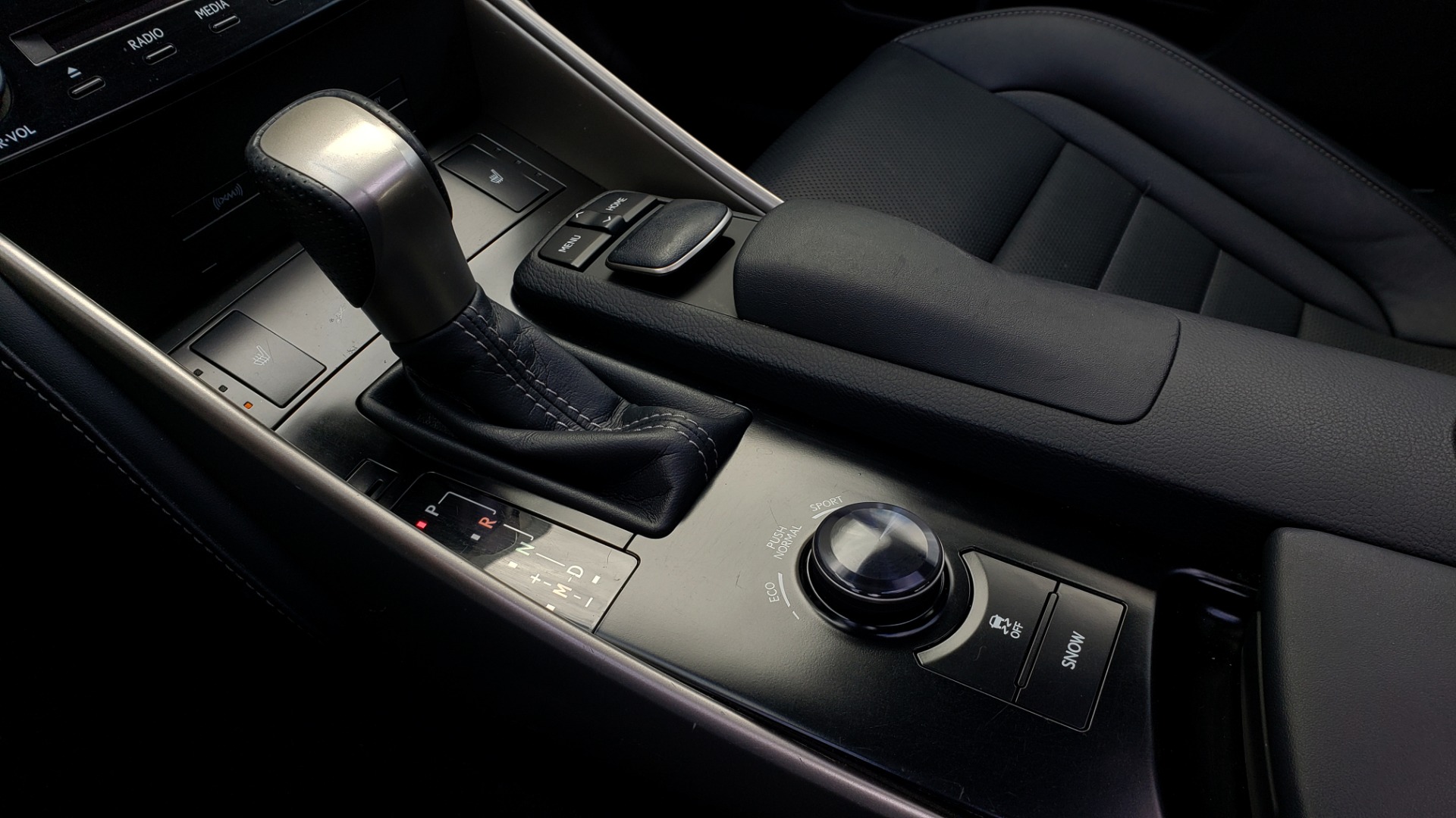 Used 2014 Lexus IS 250 F-SPORT / NAV / SUNROOF / REARVIEW / BSM for sale Sold at Formula Imports in Charlotte NC 28227 41