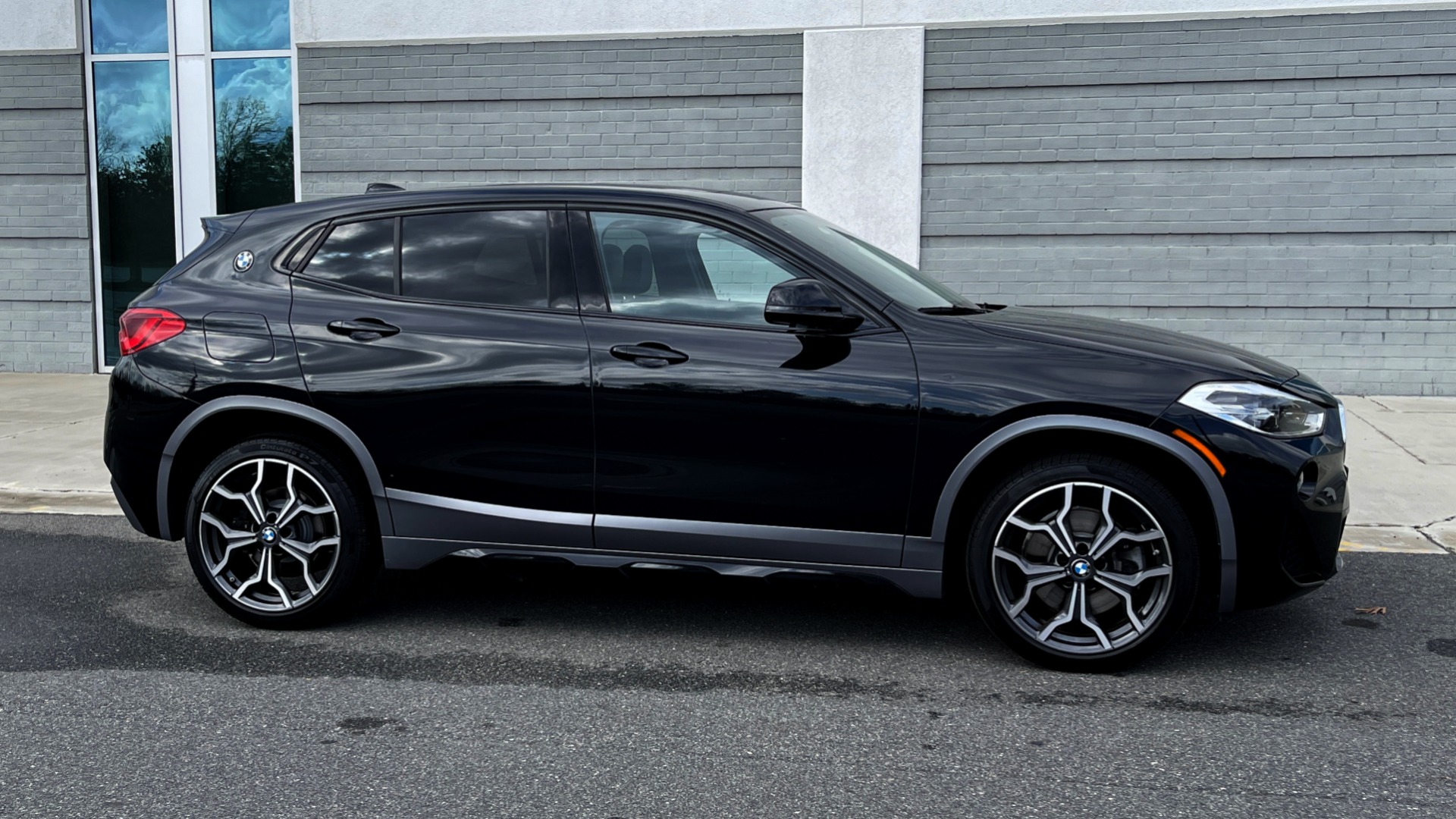 Used 2018 BMW X2 XDRIVE28I M-SPORTX / PREMIUM / NAV / HUD / PANO-ROOF / REARVIEW for sale Sold at Formula Imports in Charlotte NC 28227 7