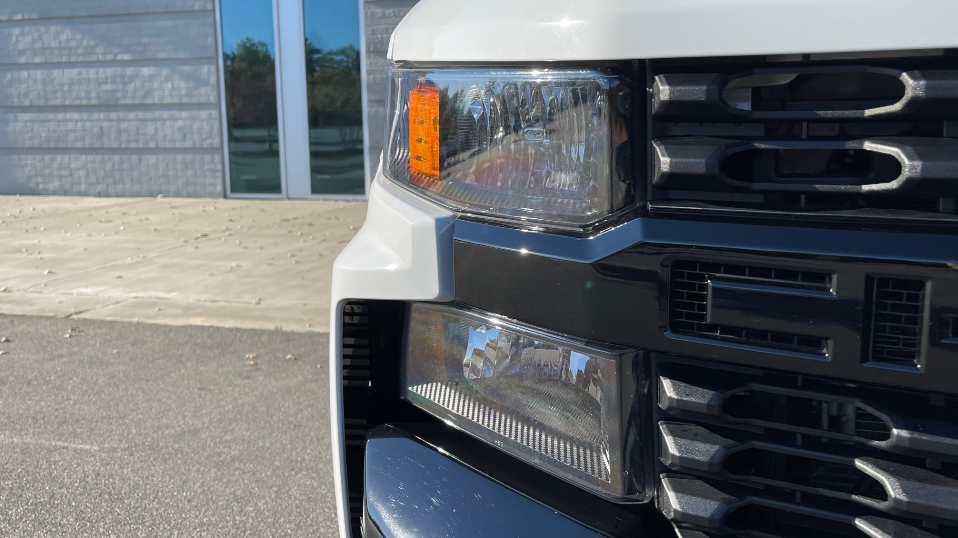 Used 2021 Chevrolet SILVERADO 1500 CUSTOM TRAIL BOSS 4X4 / 5.3L V8 / 6-SPD AUT0 / REARVIEW for sale Sold at Formula Imports in Charlotte NC 28227 12