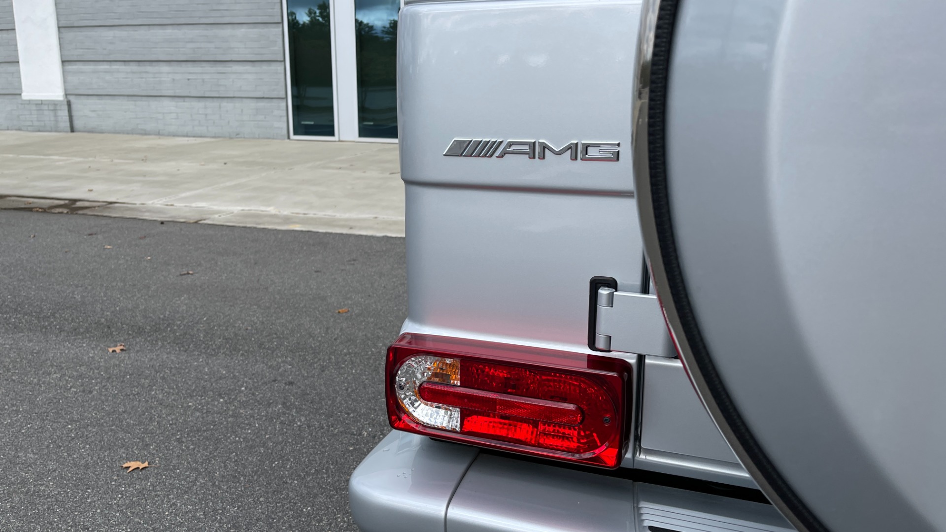 Used 2018 Mercedes-Benz G-CLASS AMG G 63 4MATIC / AMG CF TRIM / DESIGNO / NAV / SUNROOF / REARVIEW for sale Sold at Formula Imports in Charlotte NC 28227 25