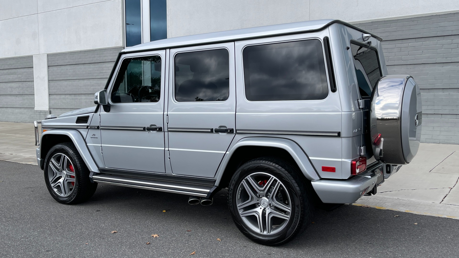 Used 2018 Mercedes-Benz G-CLASS AMG G 63 4MATIC / AMG CF TRIM / DESIGNO / NAV / SUNROOF / REARVIEW for sale Sold at Formula Imports in Charlotte NC 28227 4