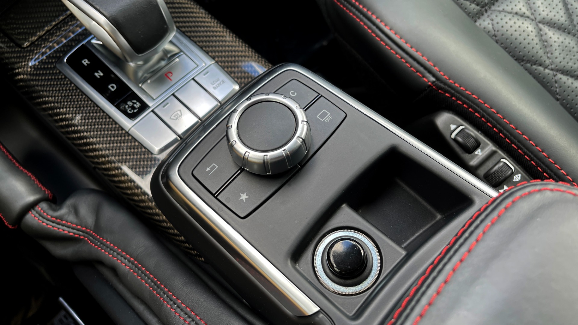 Used 2018 Mercedes-Benz G-CLASS AMG G 63 4MATIC / AMG CF TRIM / DESIGNO / NAV / SUNROOF / REARVIEW for sale Sold at Formula Imports in Charlotte NC 28227 44