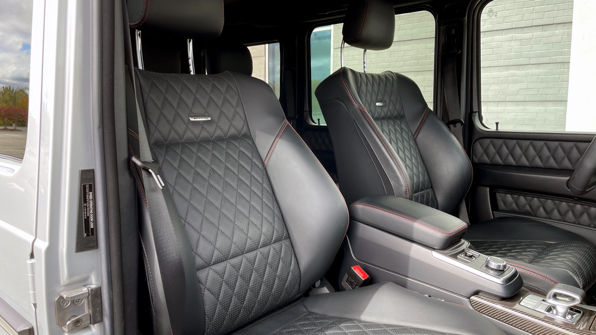 Used 2018 Mercedes-Benz G-CLASS AMG G 63 4MATIC / AMG CF TRIM / DESIGNO / NAV / SUNROOF / REARVIEW for sale Sold at Formula Imports in Charlotte NC 28227 63
