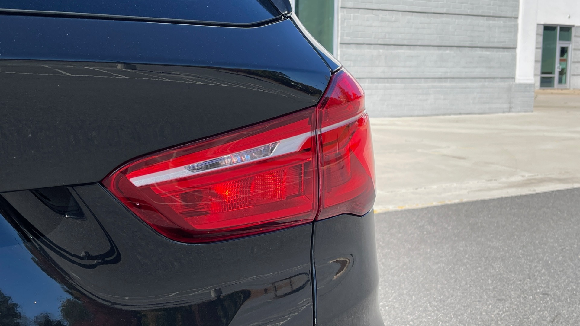 Used 2020 BMW X1 SDRIVE28I / 2.0L / 8-SPD STEPTRONIC AUTO / LEATHER / REARVIEW for sale Sold at Formula Imports in Charlotte NC 28227 19