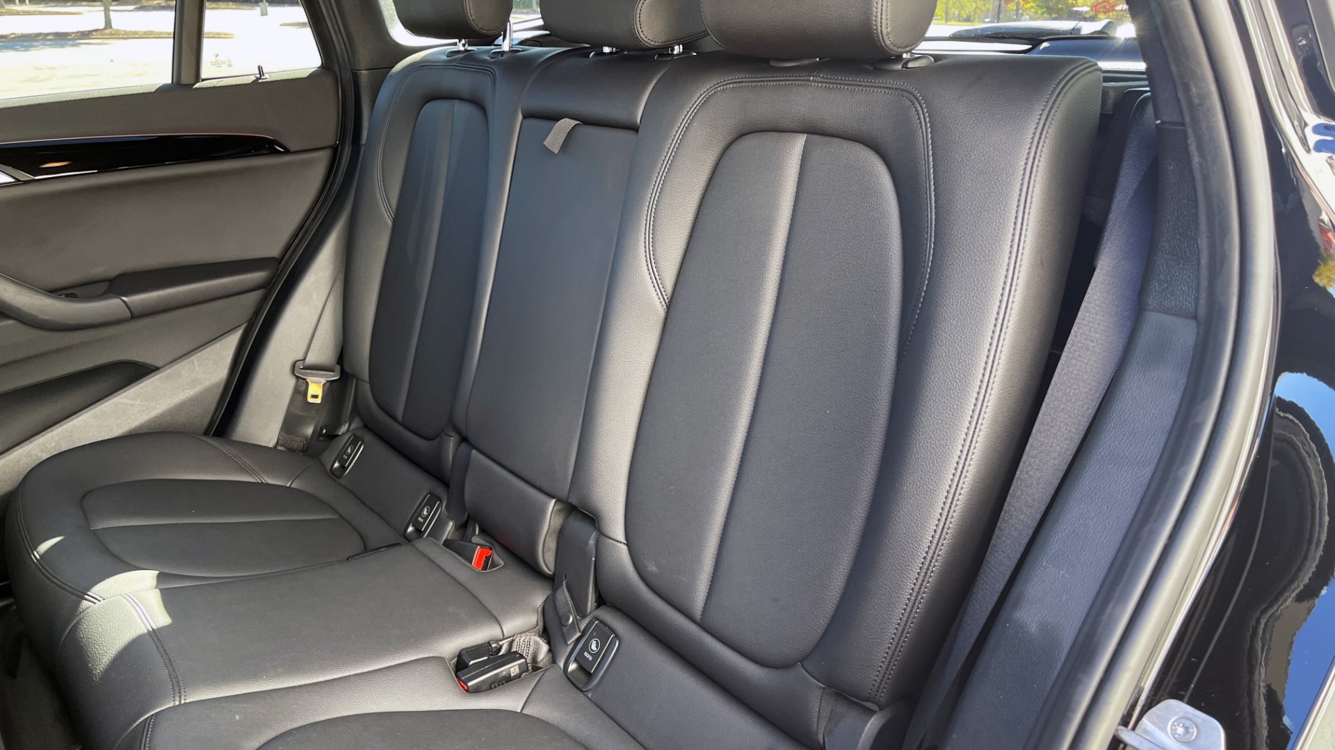 Used 2020 BMW X1 SDRIVE28I / 2.0L / 8-SPD STEPTRONIC AUTO / LEATHER / REARVIEW for sale Sold at Formula Imports in Charlotte NC 28227 48