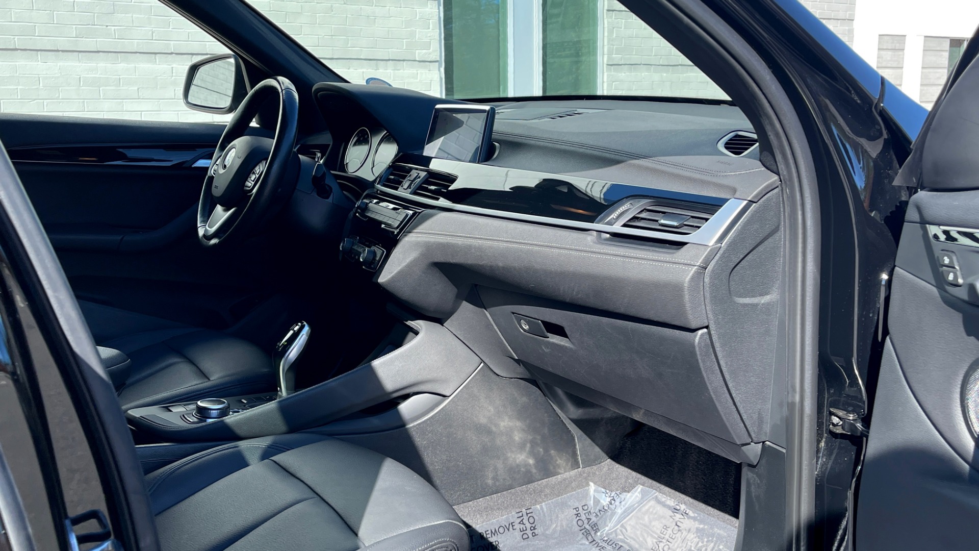 Used 2020 BMW X1 SDRIVE28I / 2.0L / 8-SPD STEPTRONIC AUTO / LEATHER / REARVIEW for sale Sold at Formula Imports in Charlotte NC 28227 58