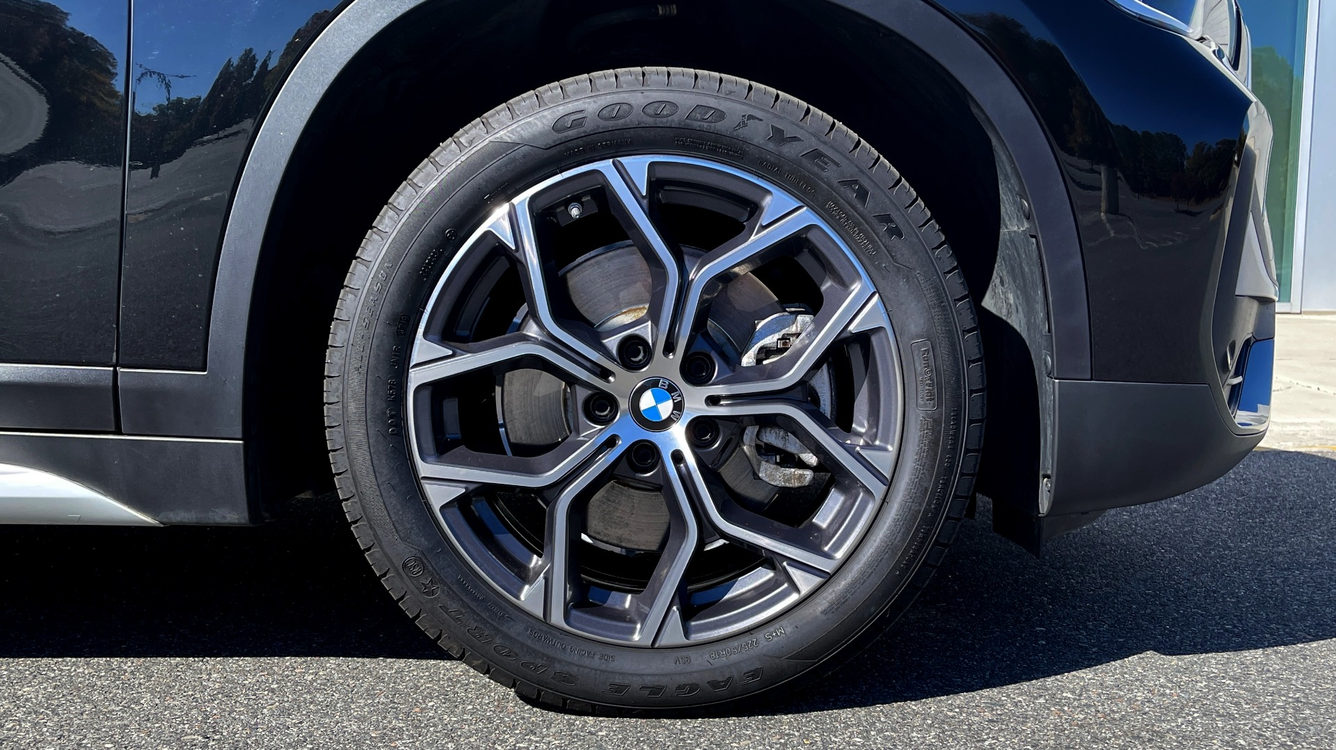 Used 2020 BMW X1 SDRIVE28I / 2.0L / 8-SPD STEPTRONIC AUTO / LEATHER / REARVIEW for sale Sold at Formula Imports in Charlotte NC 28227 64