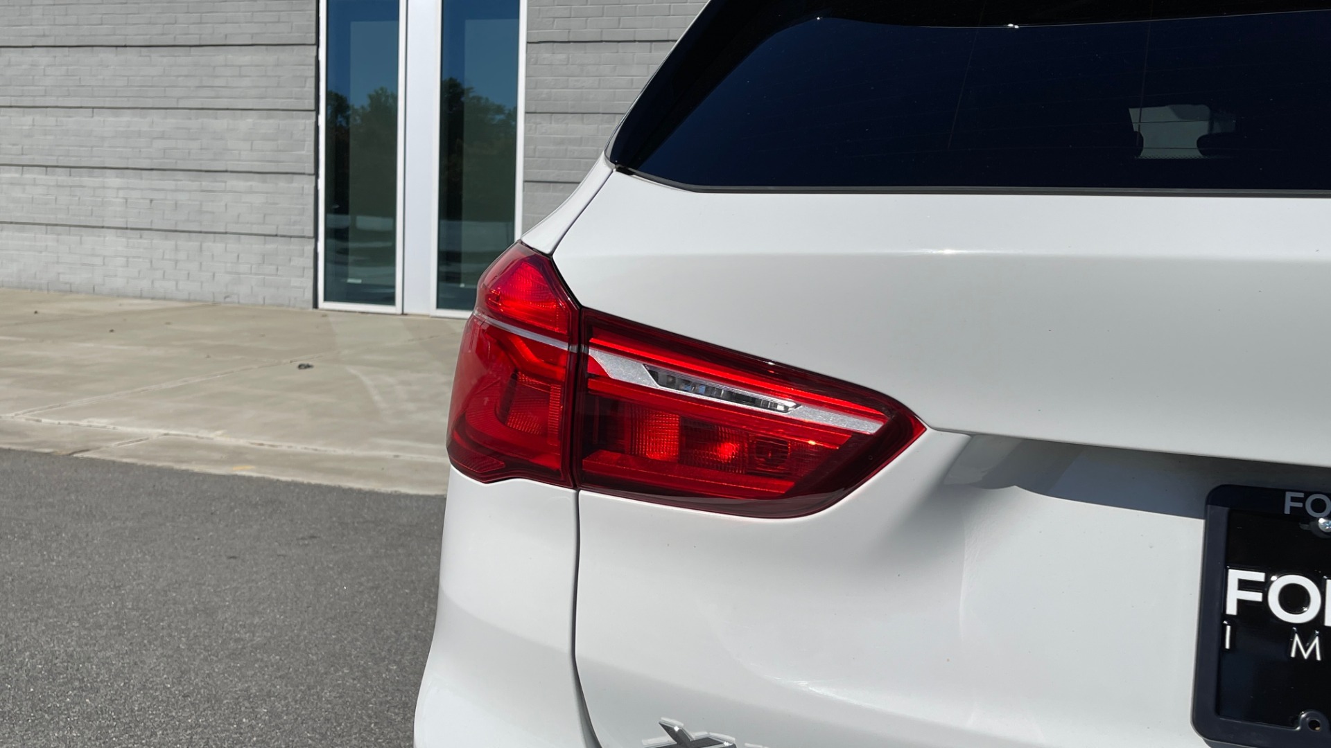 Used 2018 BMW X1 XDRIVE28I 2.0L / CONVENIENCE PKG / PANO-ROOF / REARVIEW for sale Sold at Formula Imports in Charlotte NC 28227 18