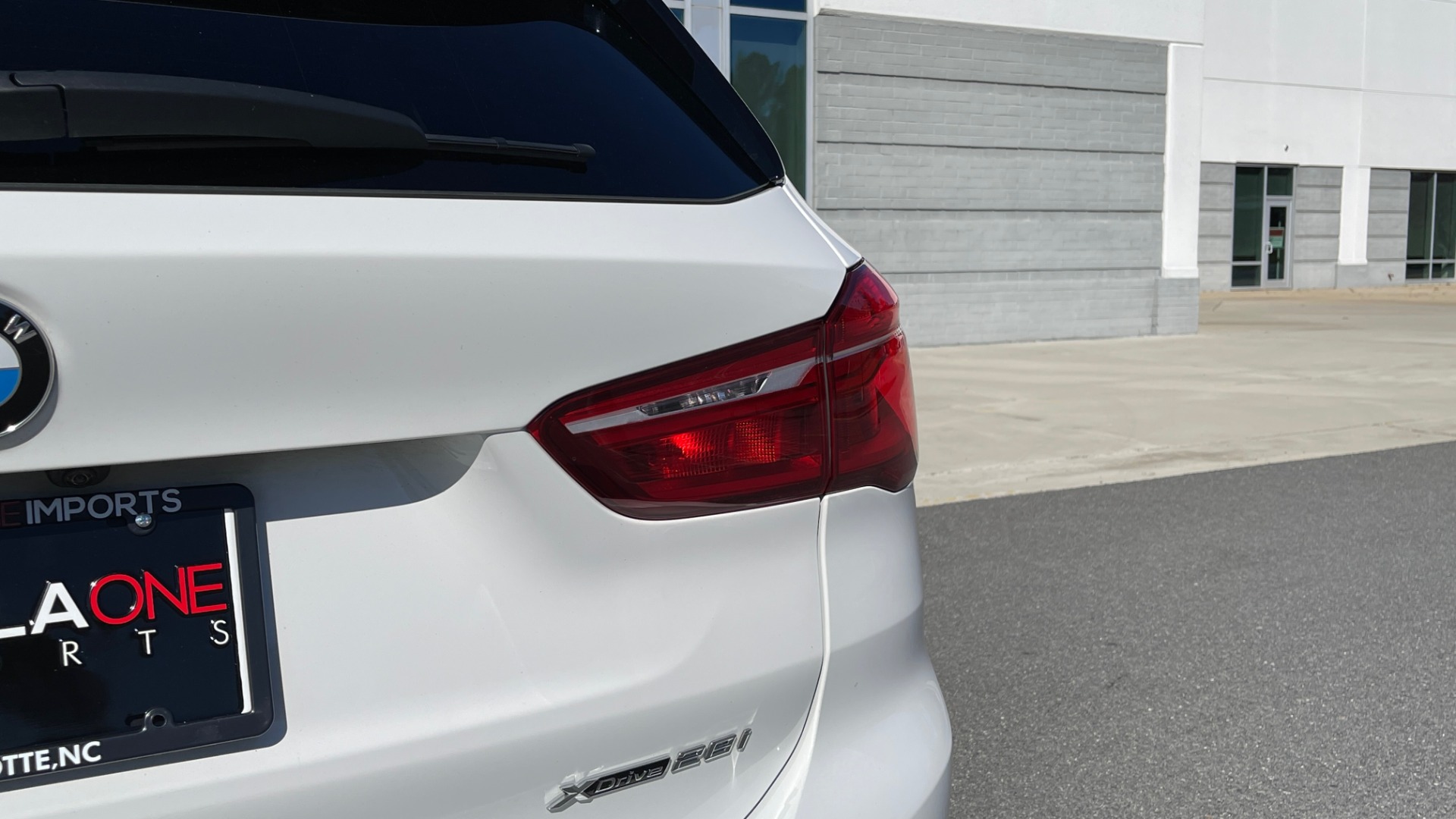 Used 2018 BMW X1 XDRIVE28I 2.0L / CONVENIENCE PKG / PANO-ROOF / REARVIEW for sale Sold at Formula Imports in Charlotte NC 28227 19