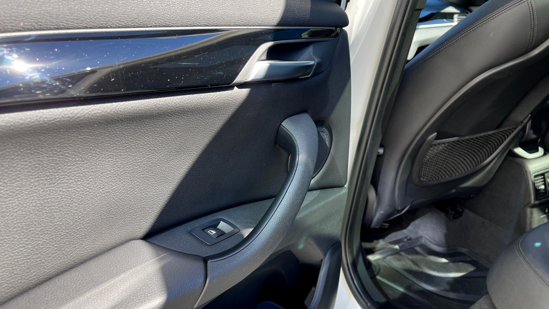 Used 2018 BMW X1 XDRIVE28I 2.0L / CONVENIENCE PKG / PANO-ROOF / REARVIEW for sale Sold at Formula Imports in Charlotte NC 28227 48