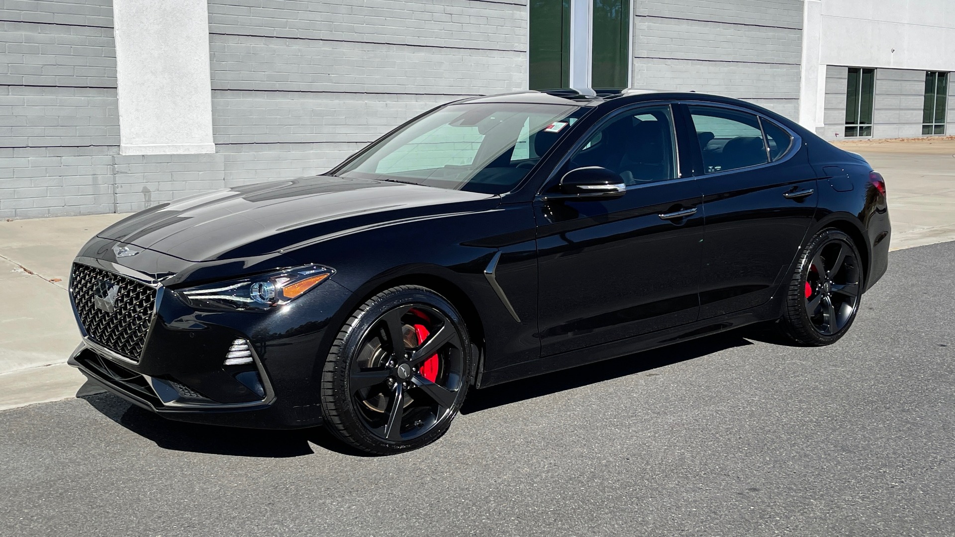 Used 2019 Genesis G70 3.3T ADVANCED RWD / NAV / HUD / PARK ASST / SUNROOF / SURROUND VIEW for sale $40,695 at Formula Imports in Charlotte NC 28227 3