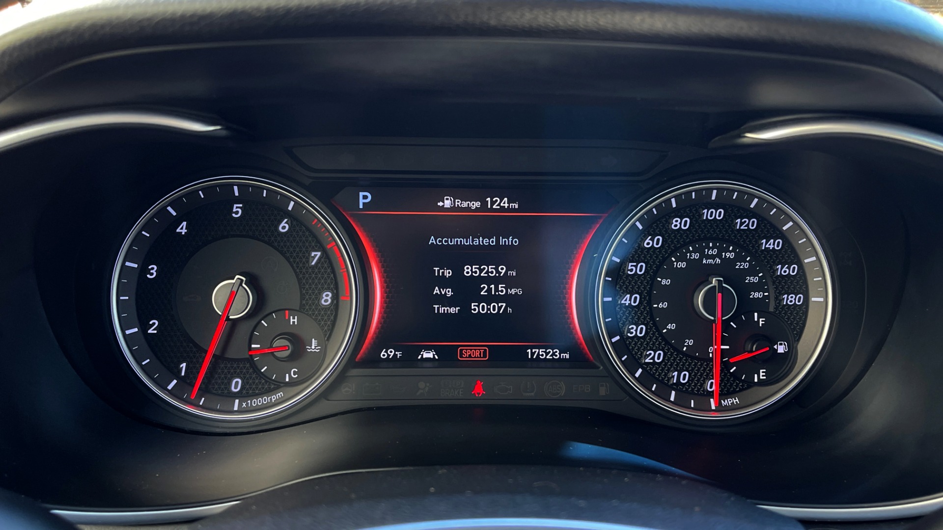 Used 2019 Genesis G70 3.3T ADVANCED RWD / NAV / HUD / PARK ASST / SUNROOF / SURROUND VIEW for sale $40,695 at Formula Imports in Charlotte NC 28227 38