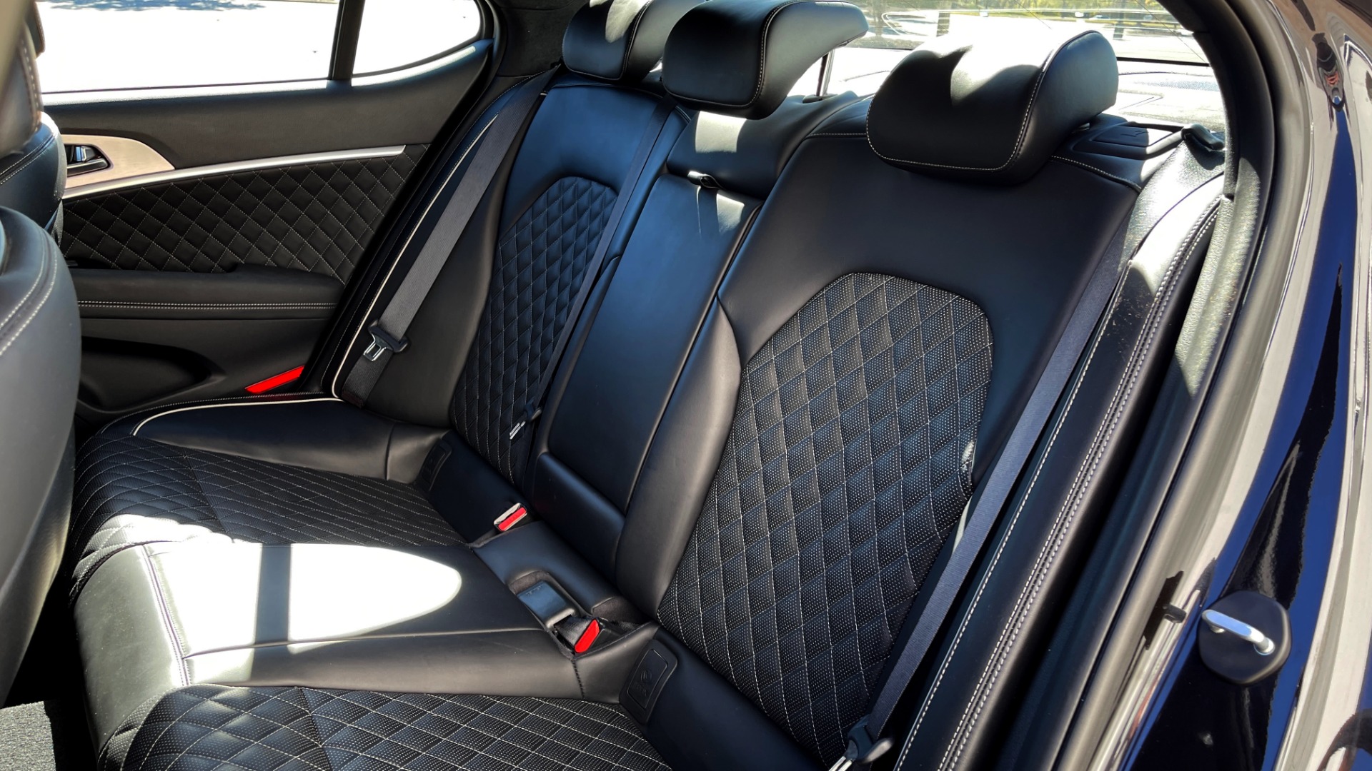 Used 2019 Genesis G70 3.3T ADVANCED RWD / NAV / HUD / PARK ASST / SUNROOF / SURROUND VIEW for sale $40,695 at Formula Imports in Charlotte NC 28227 53