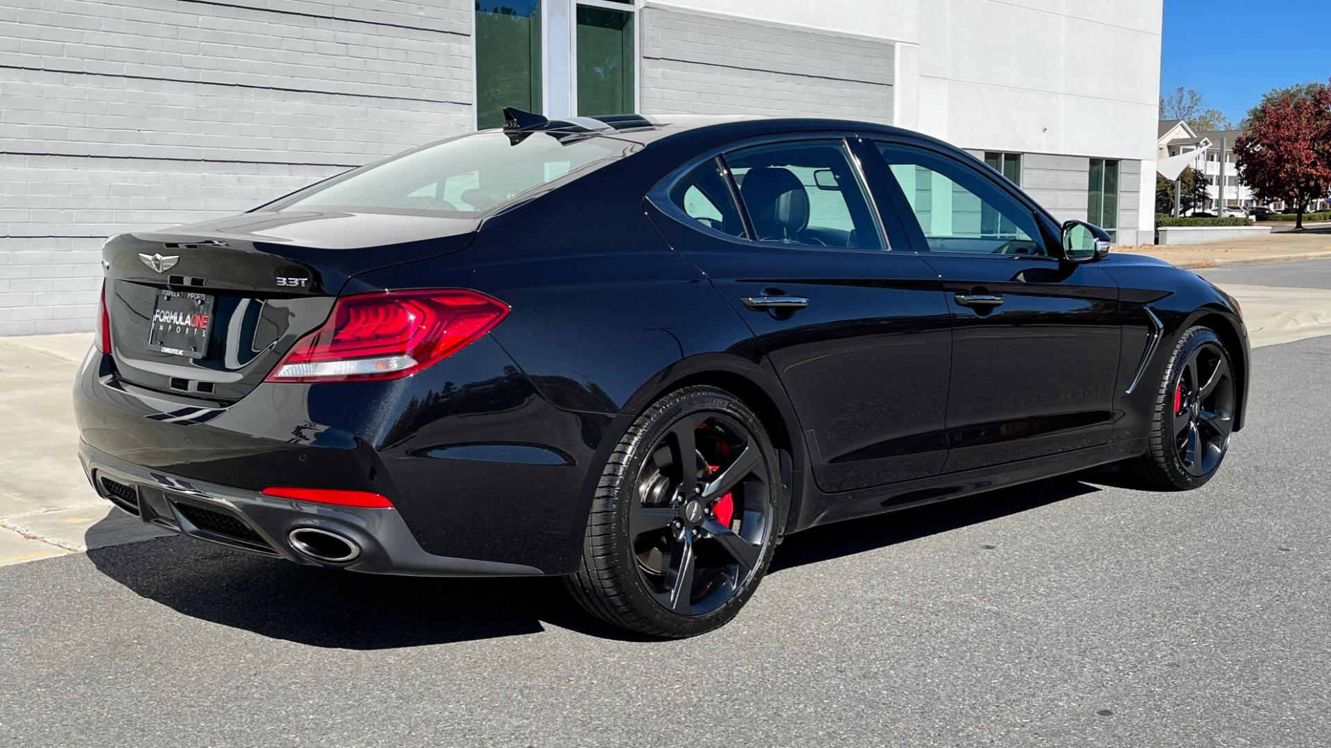 Used 2019 Genesis G70 3.3T ADVANCED RWD / NAV / HUD / PARK ASST / SUNROOF / SURROUND VIEW for sale $40,695 at Formula Imports in Charlotte NC 28227 8