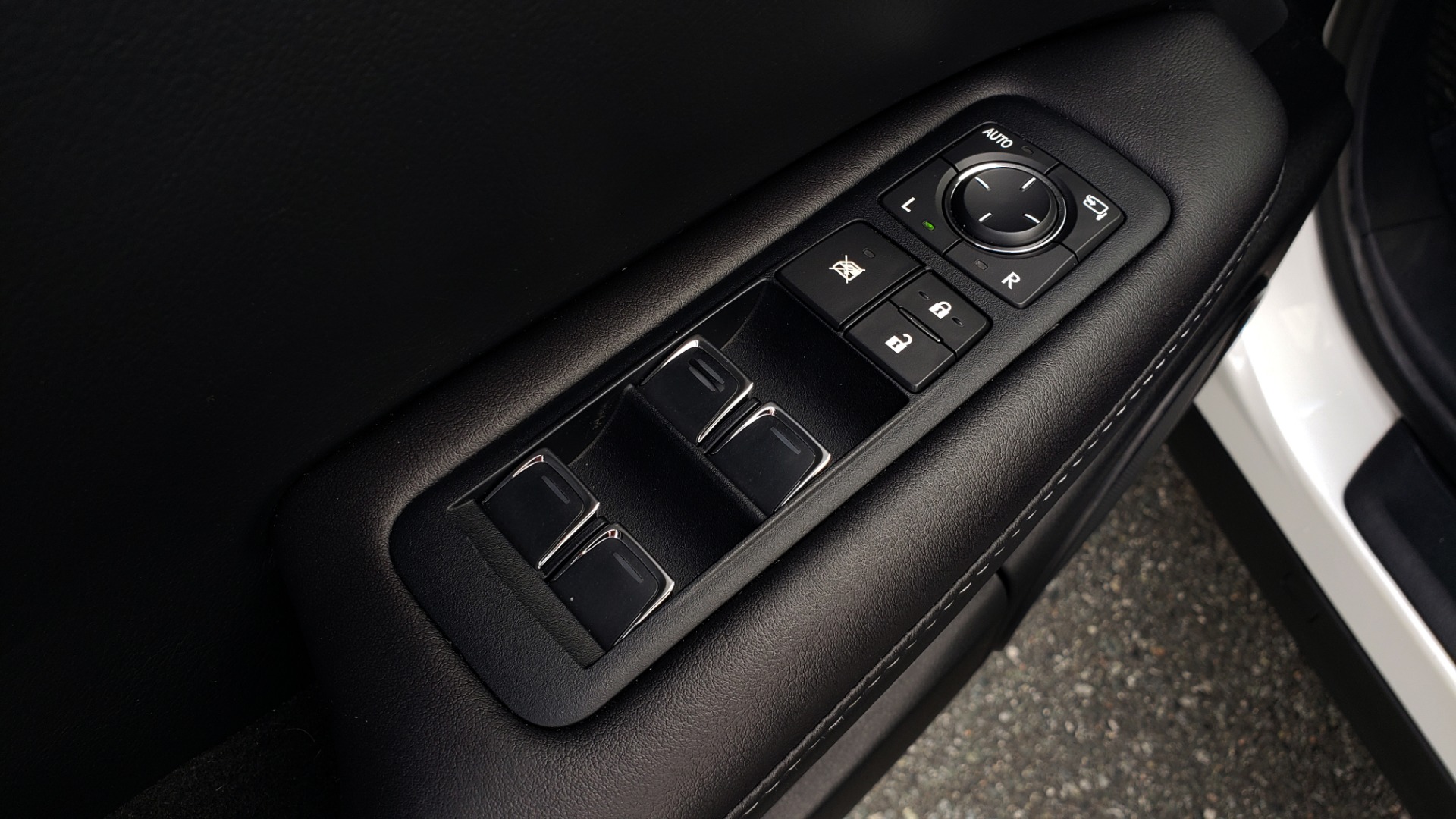 Used 2017 Lexus RX 350 PREMIUM / BSM / SNRF / VENT SEATS / REARVIEW for sale Sold at Formula Imports in Charlotte NC 28227 35