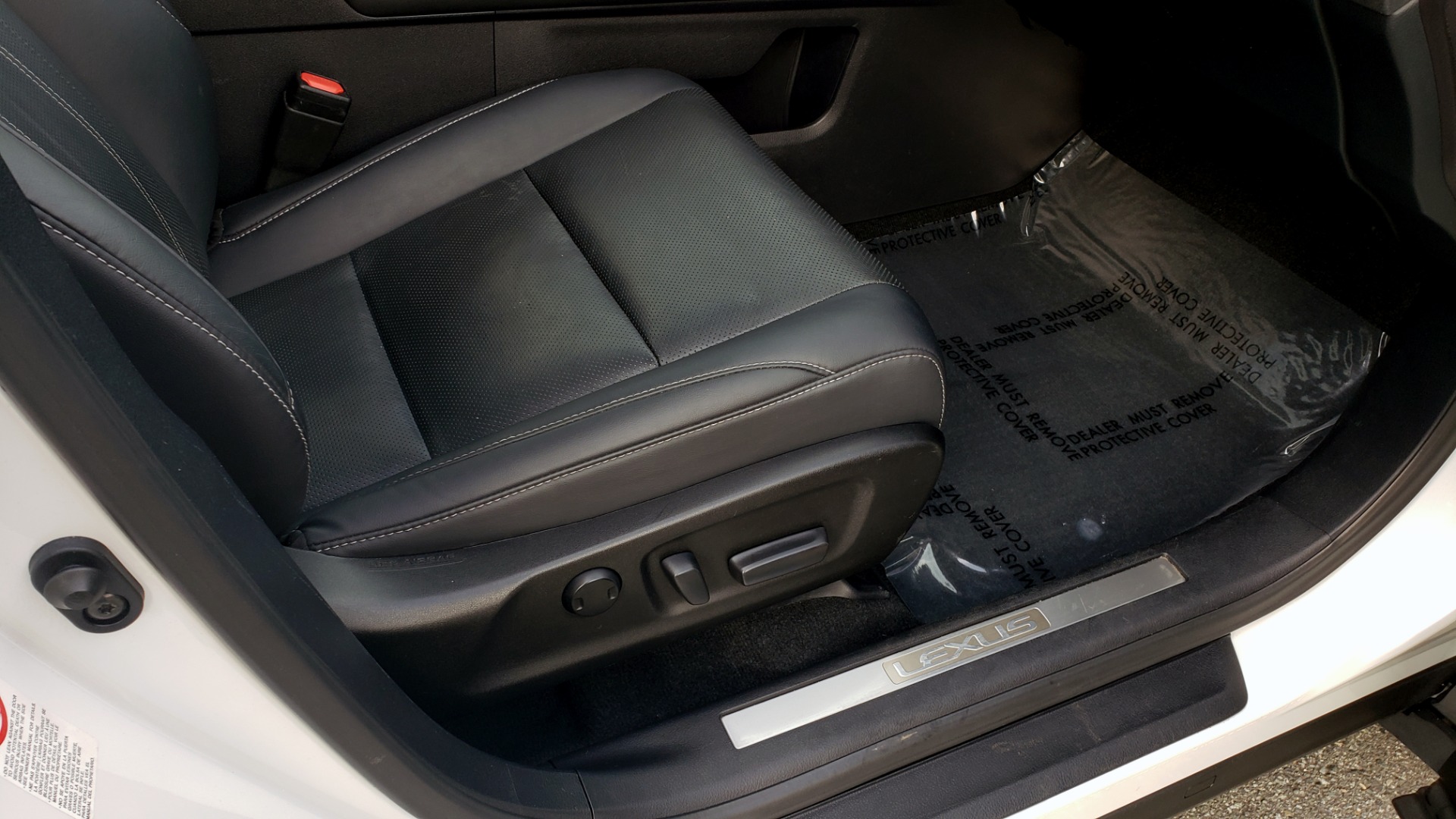 Used 2017 Lexus RX 350 PREMIUM / BSM / SNRF / VENT SEATS / REARVIEW for sale Sold at Formula Imports in Charlotte NC 28227 70