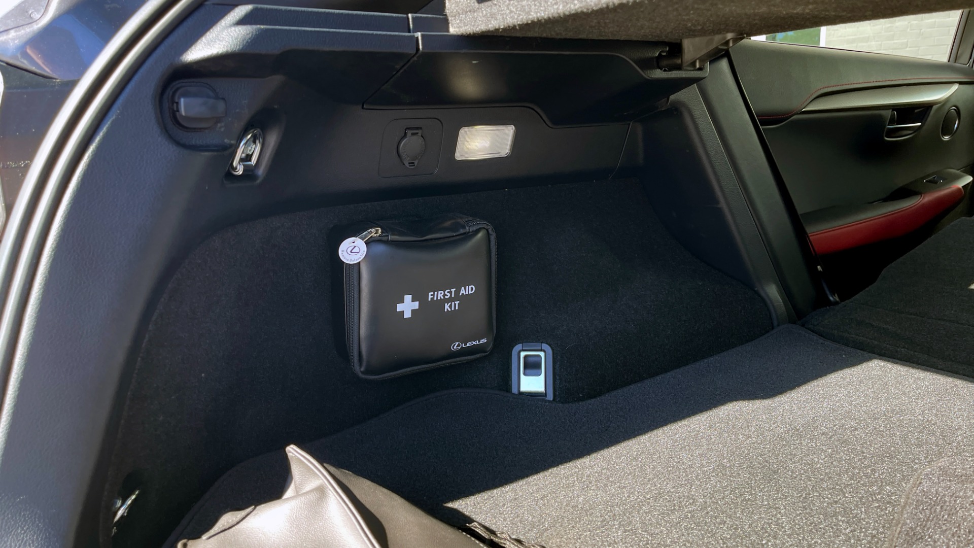 Used 2019 Lexus NX 300 F SPORT / 2.0L TURBO / FWD / LEATHER / REARVIEW for sale Sold at Formula Imports in Charlotte NC 28227 17