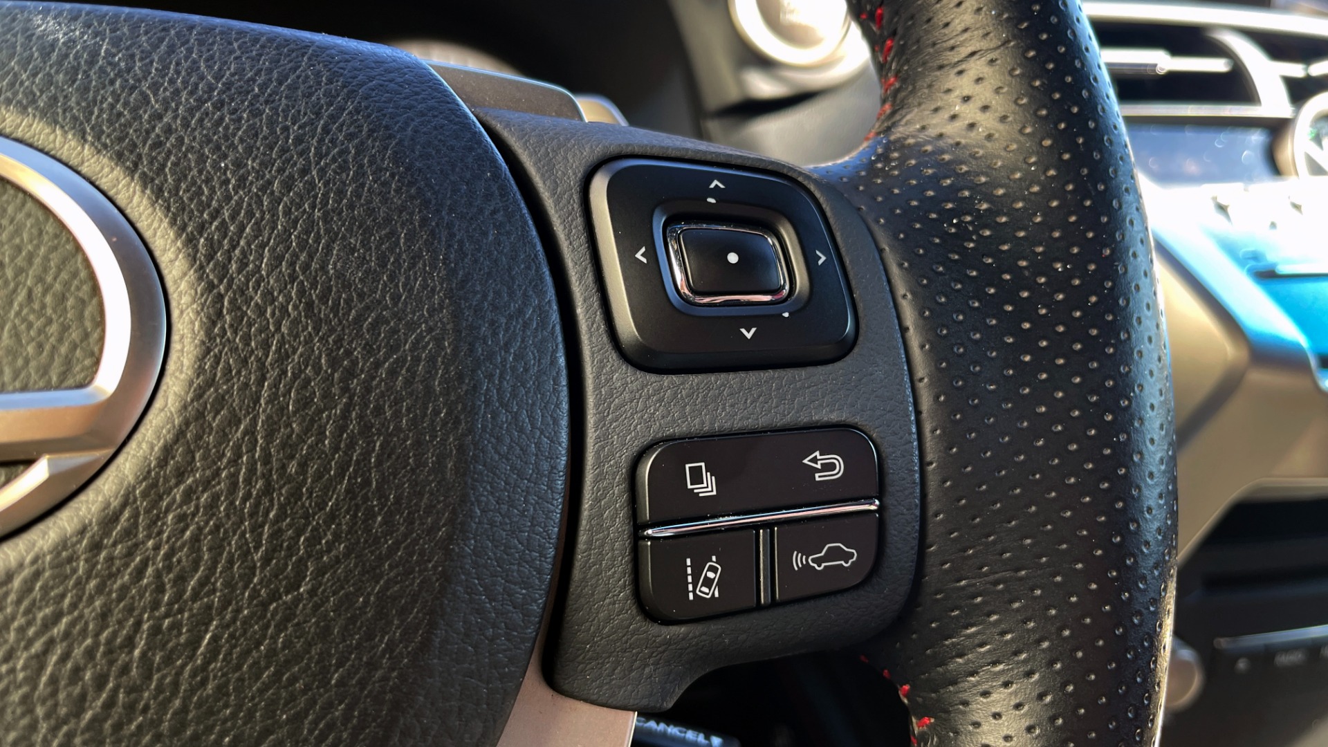 Used 2019 Lexus NX 300 F SPORT / 2.0L TURBO / FWD / LEATHER / REARVIEW for sale Sold at Formula Imports in Charlotte NC 28227 34