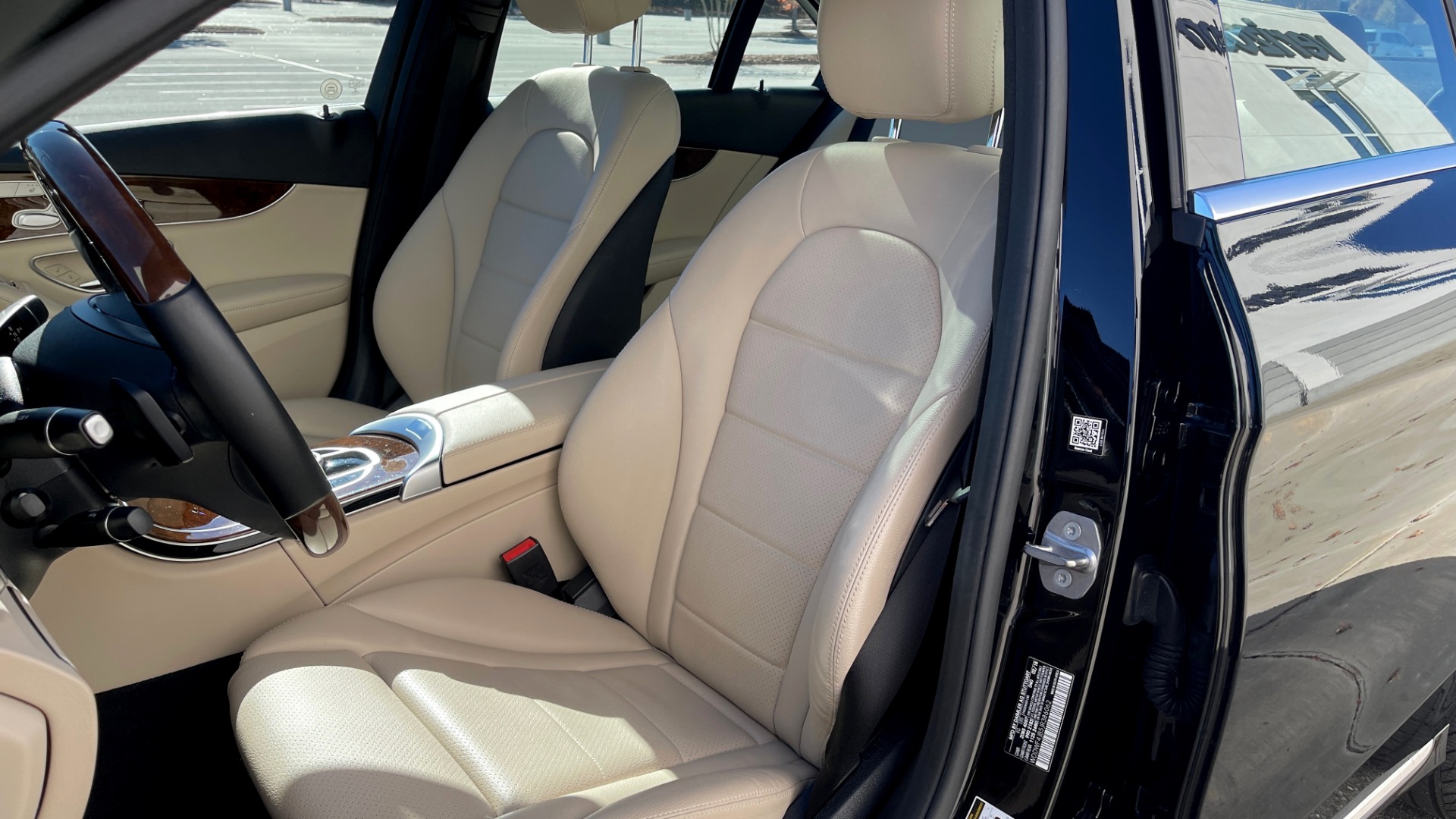 Used 2018 Mercedes-Benz C-CLASS C 300 PREMIUM / PANO-ROOF / APPLE CARPLAY / REARVIEW for sale Sold at Formula Imports in Charlotte NC 28227 23