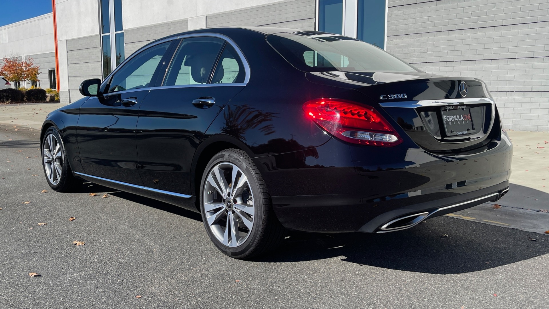 Used 2018 Mercedes-Benz C-CLASS C 300 PREMIUM / PANO-ROOF / APPLE CARPLAY / REARVIEW for sale Sold at Formula Imports in Charlotte NC 28227 4
