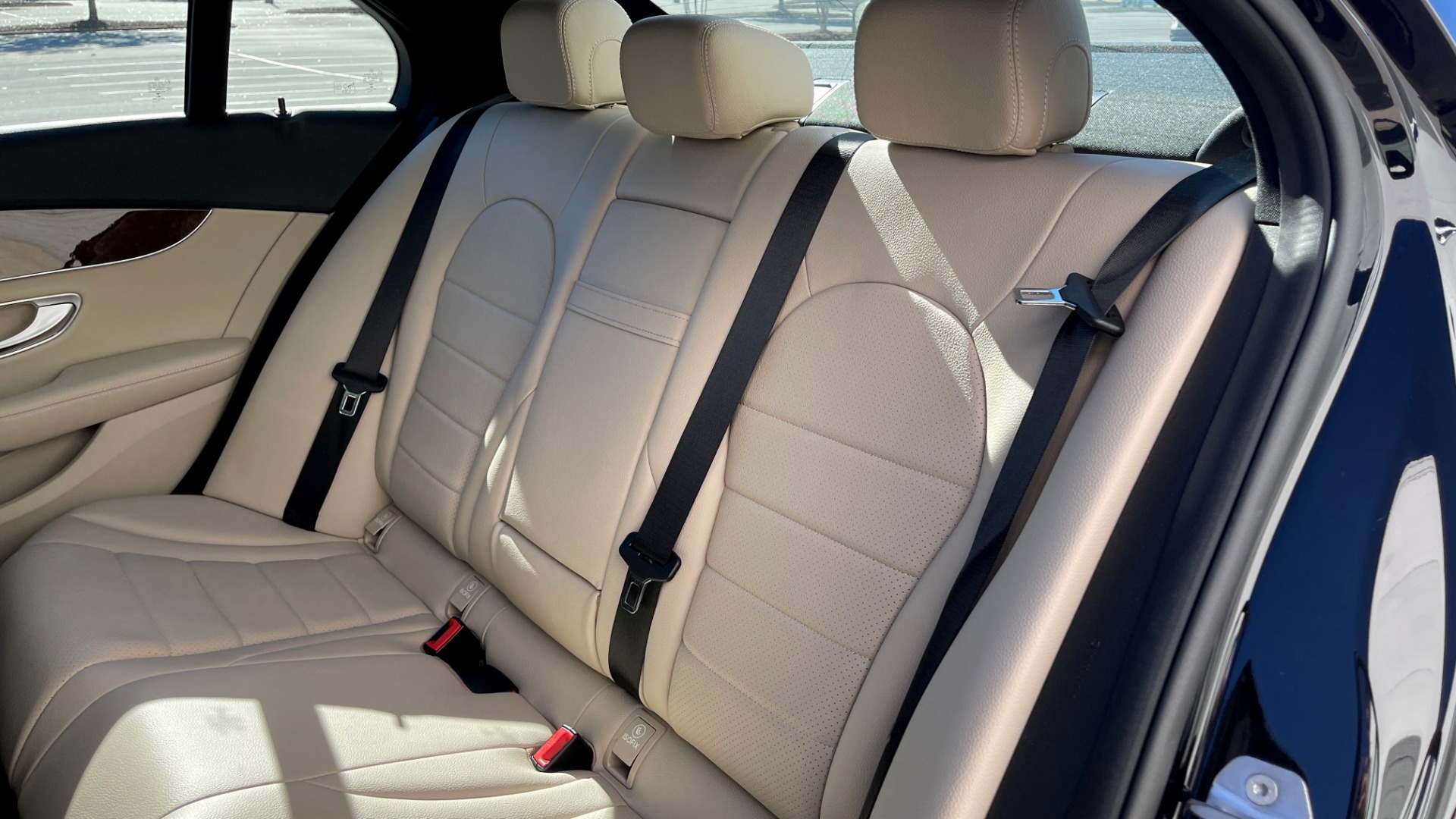 Used 2018 Mercedes-Benz C-CLASS C 300 PREMIUM / PANO-ROOF / APPLE CARPLAY / REARVIEW for sale Sold at Formula Imports in Charlotte NC 28227 42