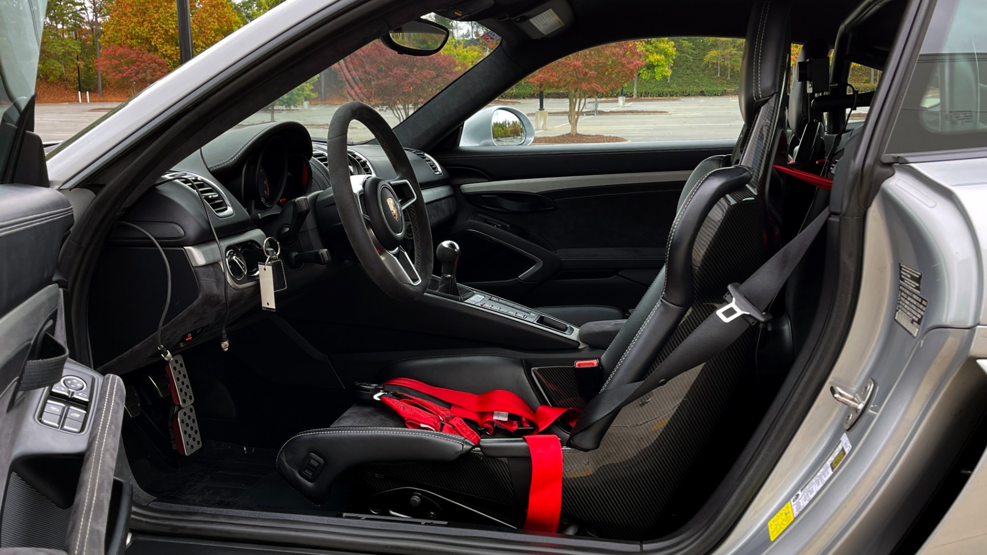 Used 2016 Porsche CAYMAN GT4 2DR COUPE / 3.8L / 6-SPD MAN / SPORT CHRONO / TRACK PREP for sale Sold at Formula Imports in Charlotte NC 28227 32