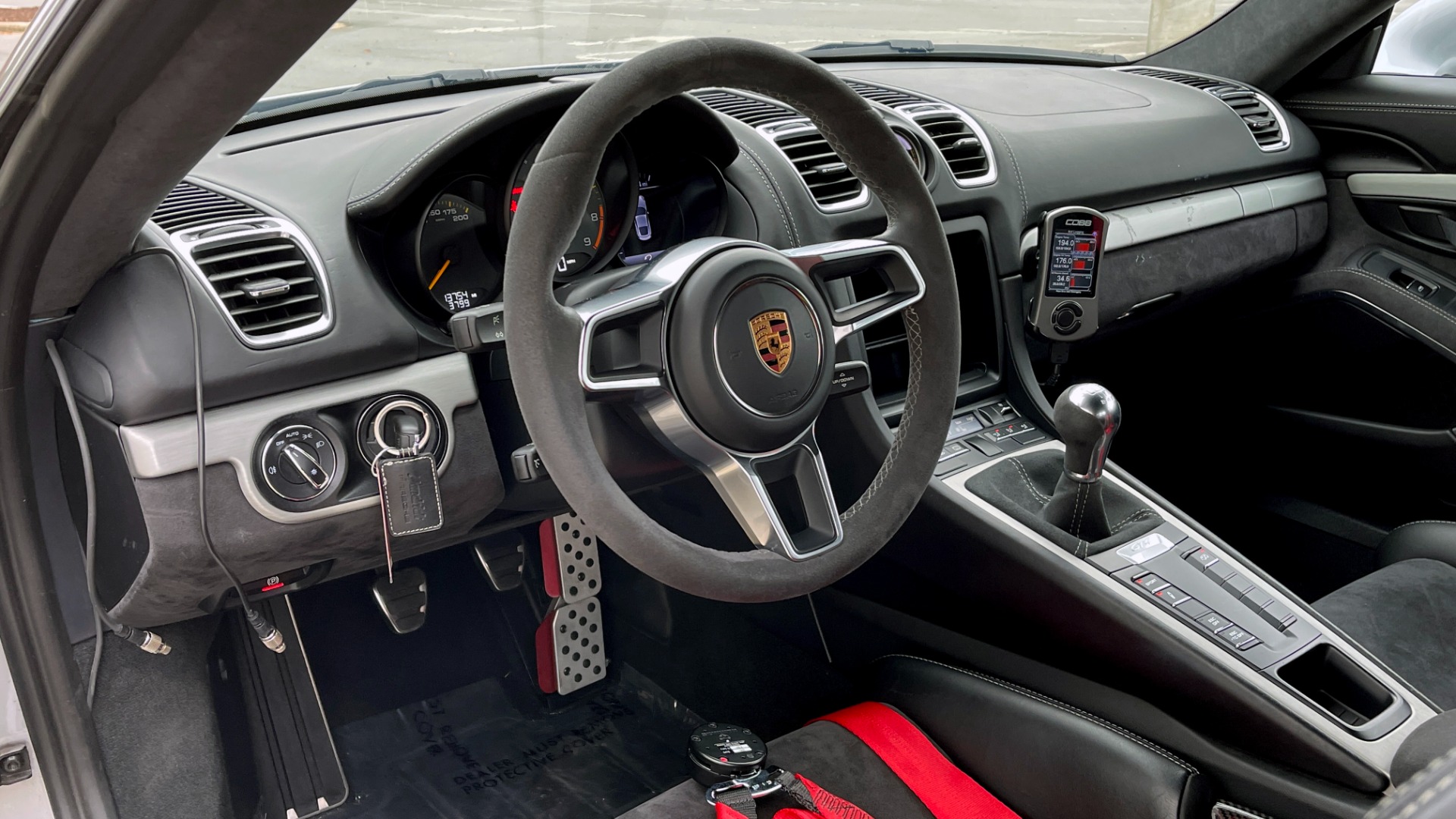 Used 2016 Porsche CAYMAN GT4 2DR COUPE / 3.8L / 6-SPD MAN / SPORT CHRONO / TRACK PREP for sale Sold at Formula Imports in Charlotte NC 28227 33