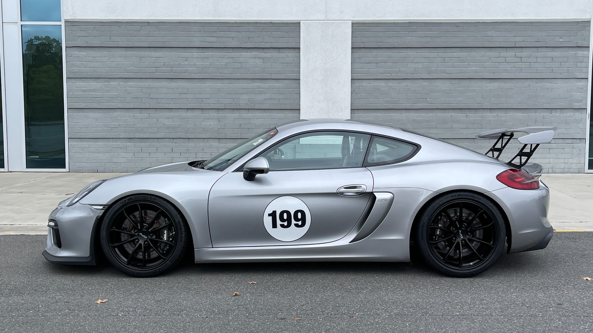 Used 2016 Porsche CAYMAN GT4 2DR COUPE / 3.8L / 6-SPD MAN / SPORT CHRONO / TRACK PREP for sale Sold at Formula Imports in Charlotte NC 28227 4