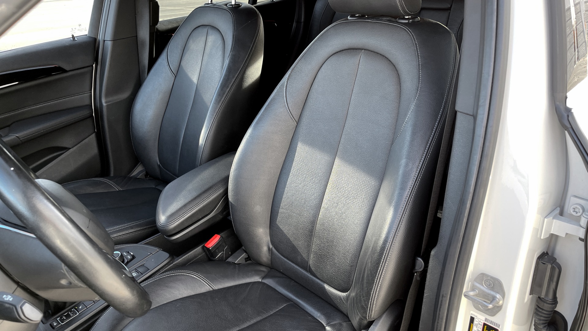 Used 2018 BMW X1 SDRIVE28I 2.0L / PARK DIST CNTRL / 18IN WHEELS / REARVIEW for sale $30,295 at Formula Imports in Charlotte NC 28227 24