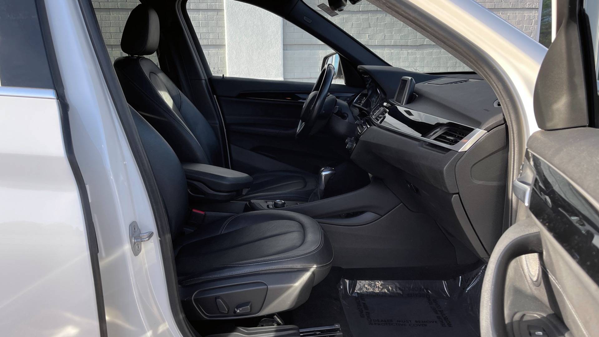 Used 2018 BMW X1 SDRIVE28I 2.0L / PARK DIST CNTRL / 18IN WHEELS / REARVIEW for sale $30,295 at Formula Imports in Charlotte NC 28227 42