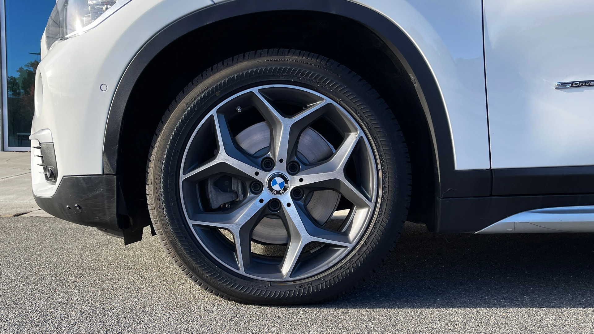 Used 2018 BMW X1 SDRIVE28I 2.0L / PARK DIST CNTRL / 18IN WHEELS / REARVIEW for sale $30,295 at Formula Imports in Charlotte NC 28227 55