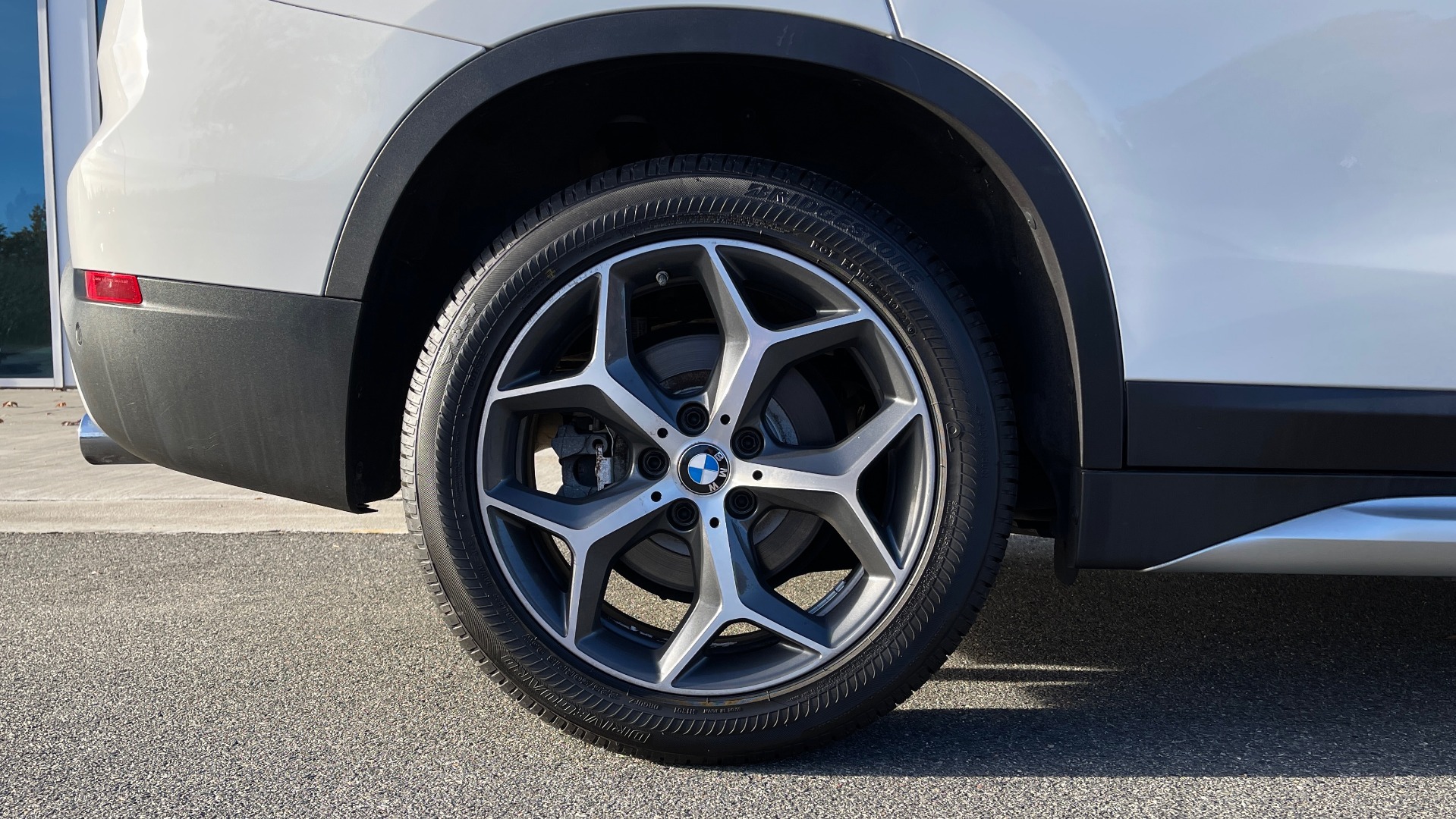Used 2018 BMW X1 SDRIVE28I 2.0L / PARK DIST CNTRL / 18IN WHEELS / REARVIEW for sale $30,295 at Formula Imports in Charlotte NC 28227 57