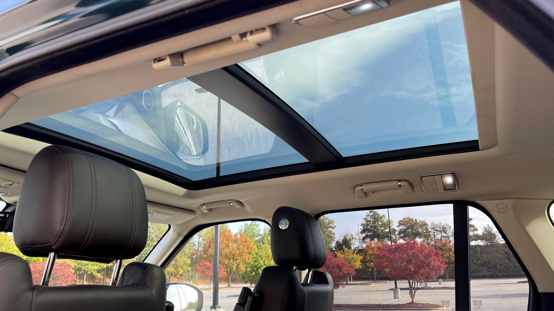 Used 2014 Land Rover RANGE ROVER SUPERCHARGED V8 / NAV / SUNROOF / REARVIEW for sale $41,995 at Formula Imports in Charlotte NC 28227 56