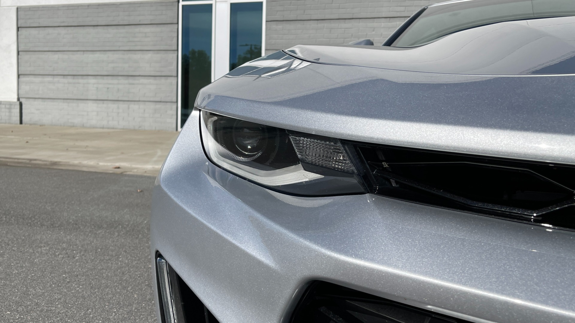 Used 2017 Chevrolet CAMARO ZL1 2DR COUPE / 650HP 6.2L SUPERCHARGED V8 / NAV / REARVIEW for sale $61,995 at Formula Imports in Charlotte NC 28227 16