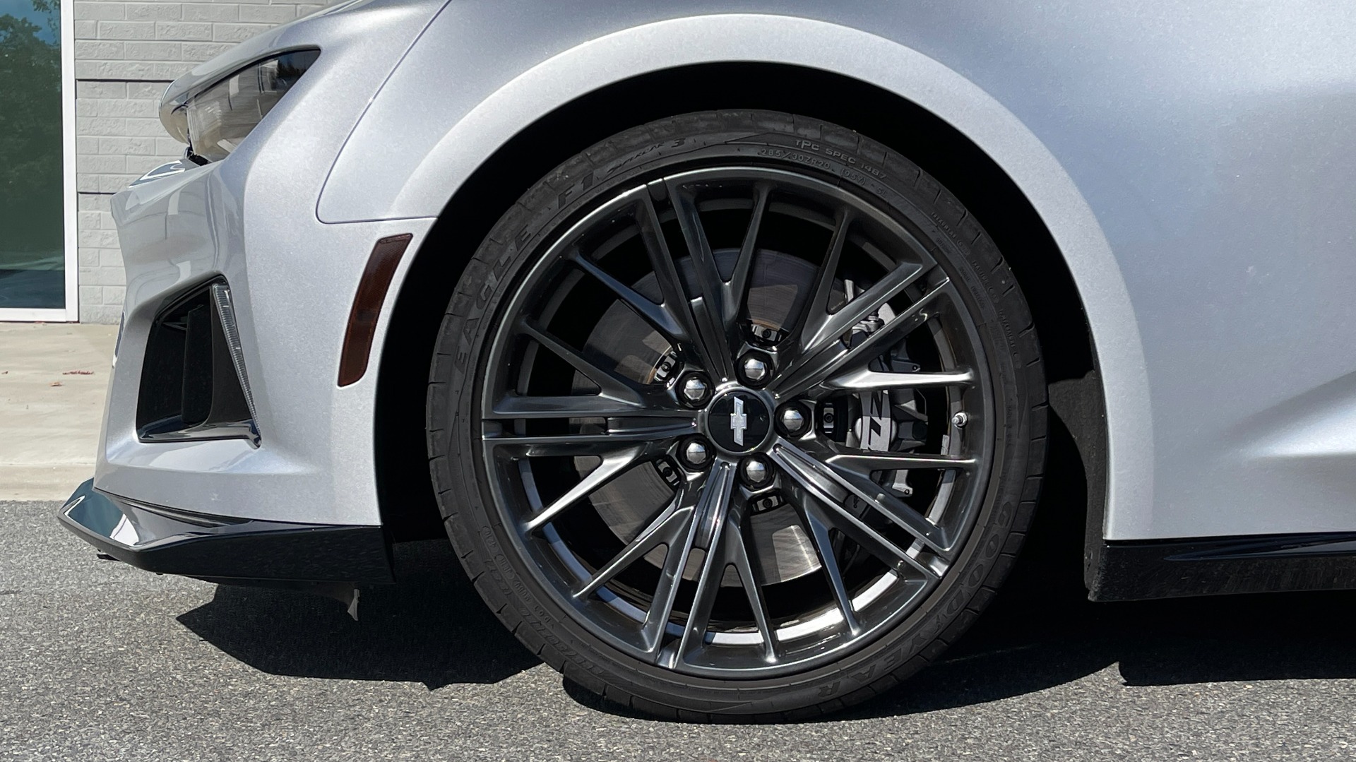 Used 2017 Chevrolet CAMARO ZL1 2DR COUPE / 650HP 6.2L SUPERCHARGED V8 / NAV / REARVIEW for sale Sold at Formula Imports in Charlotte NC 28227 58