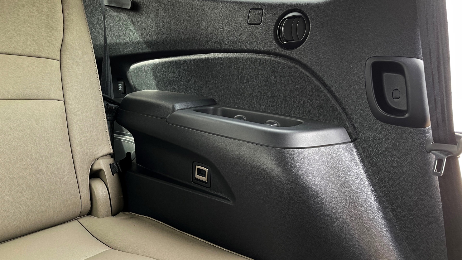 Used 2018 Honda PILOT TOURING AWD / 3.5L V6 / NAV / SUNROOF / 3-ROW / REARVIEW for sale Sold at Formula Imports in Charlotte NC 28227 53
