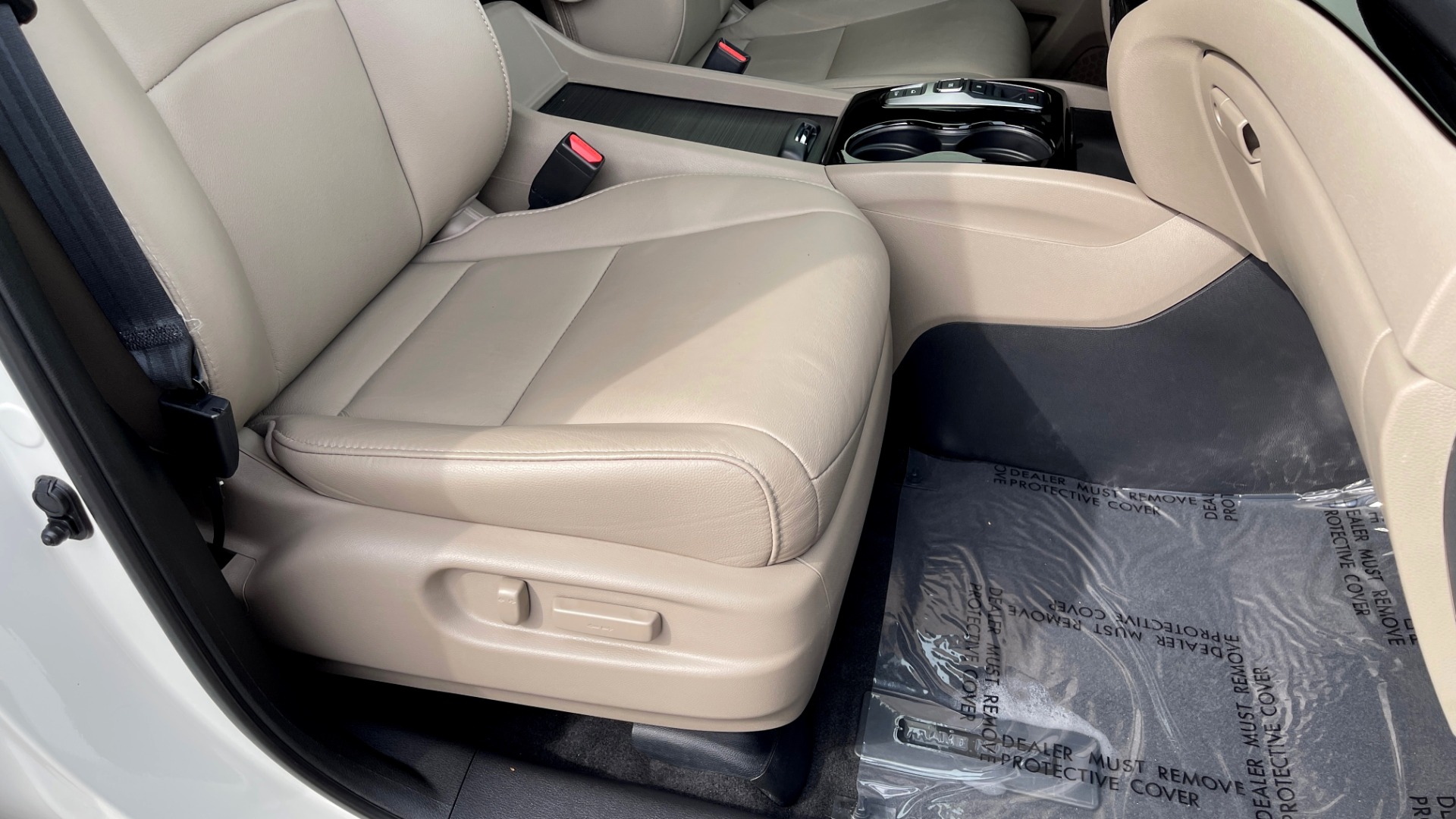 Used 2018 Honda PILOT TOURING AWD / 3.5L V6 / NAV / SUNROOF / 3-ROW / REARVIEW for sale Sold at Formula Imports in Charlotte NC 28227 64