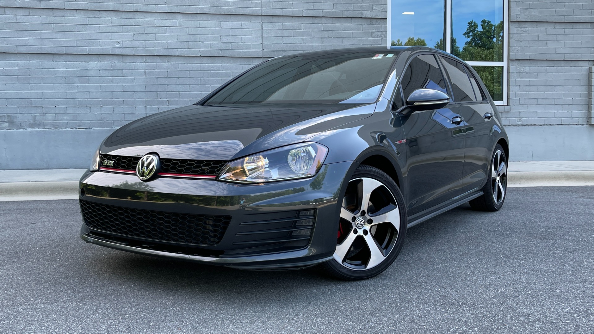 Used 2016 Volkswagen Golf GTI S for sale Sold at Formula Imports in Charlotte NC 28227 1