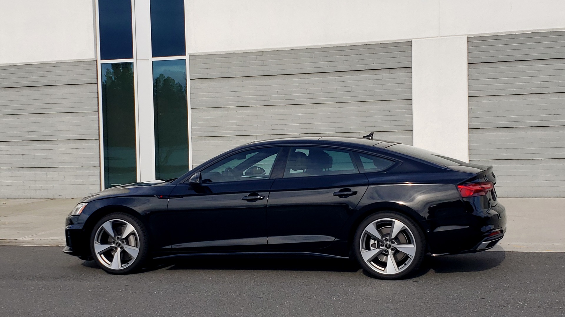 Used 2021 Audi A5 SPORTBACK S-LINE PRESTIGE / NAV / SUNROOF / BLACK OPTIC / VENT SEATS / REARVIEW for sale Sold at Formula Imports in Charlotte NC 28227 5