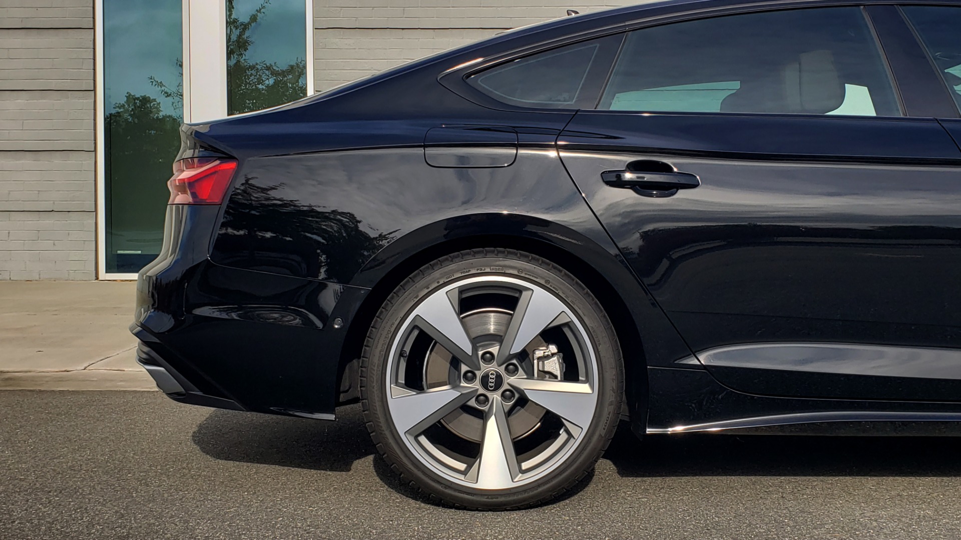 Used 2021 Audi A5 SPORTBACK S-LINE PRESTIGE / NAV / SUNROOF / BLACK OPTIC / VENT SEATS / REARVIEW for sale Sold at Formula Imports in Charlotte NC 28227 77