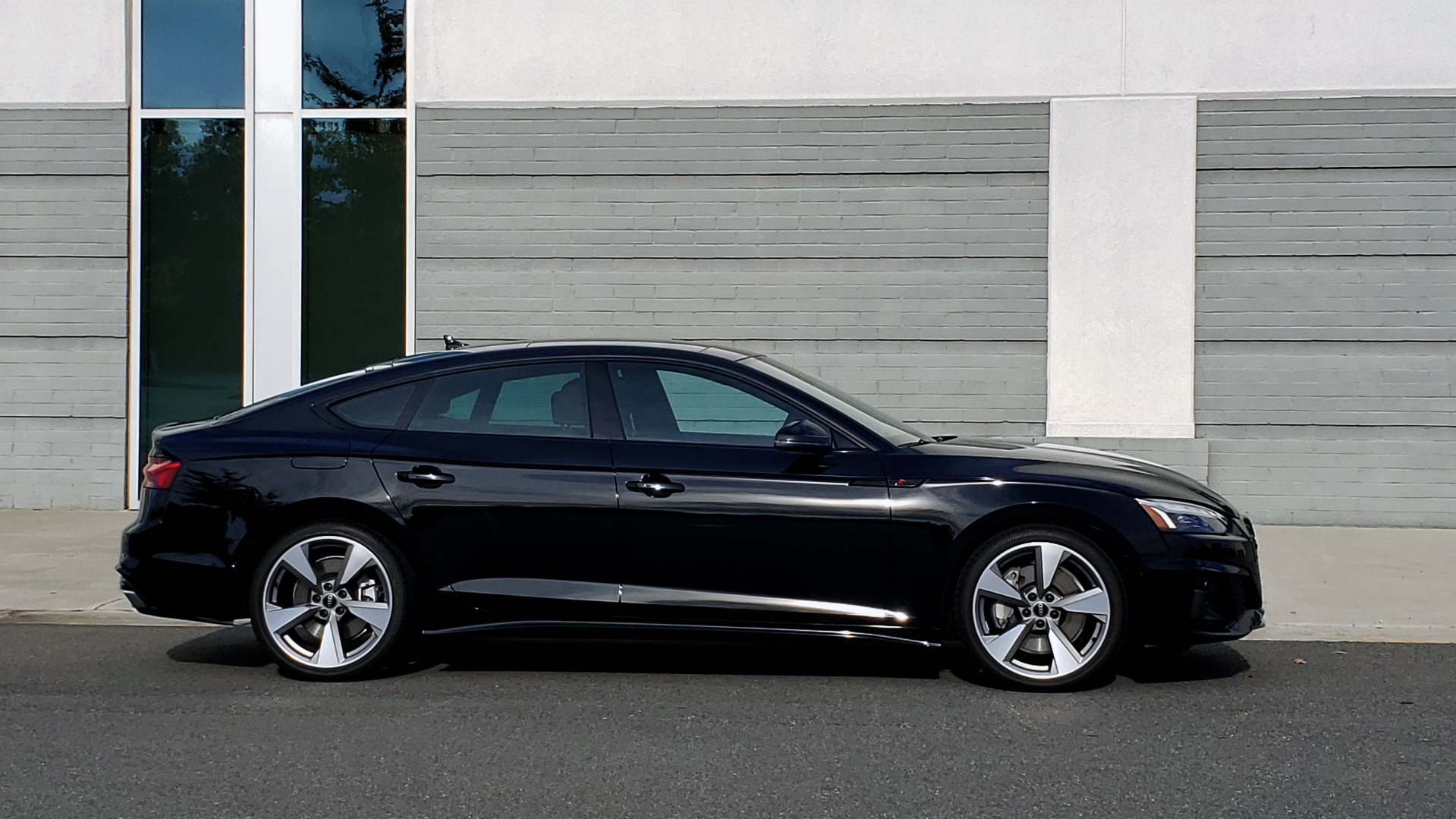 Used 2021 Audi A5 SPORTBACK S-LINE PRESTIGE / NAV / SUNROOF / BLACK OPTIC / VENT SEATS / REARVIEW for sale Sold at Formula Imports in Charlotte NC 28227 8