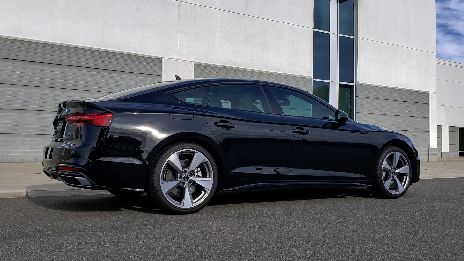 Used 2021 Audi A5 SPORTBACK S-LINE PRESTIGE / NAV / SUNROOF / BLACK OPTIC / VENT SEATS / REARVIEW for sale Sold at Formula Imports in Charlotte NC 28227 9