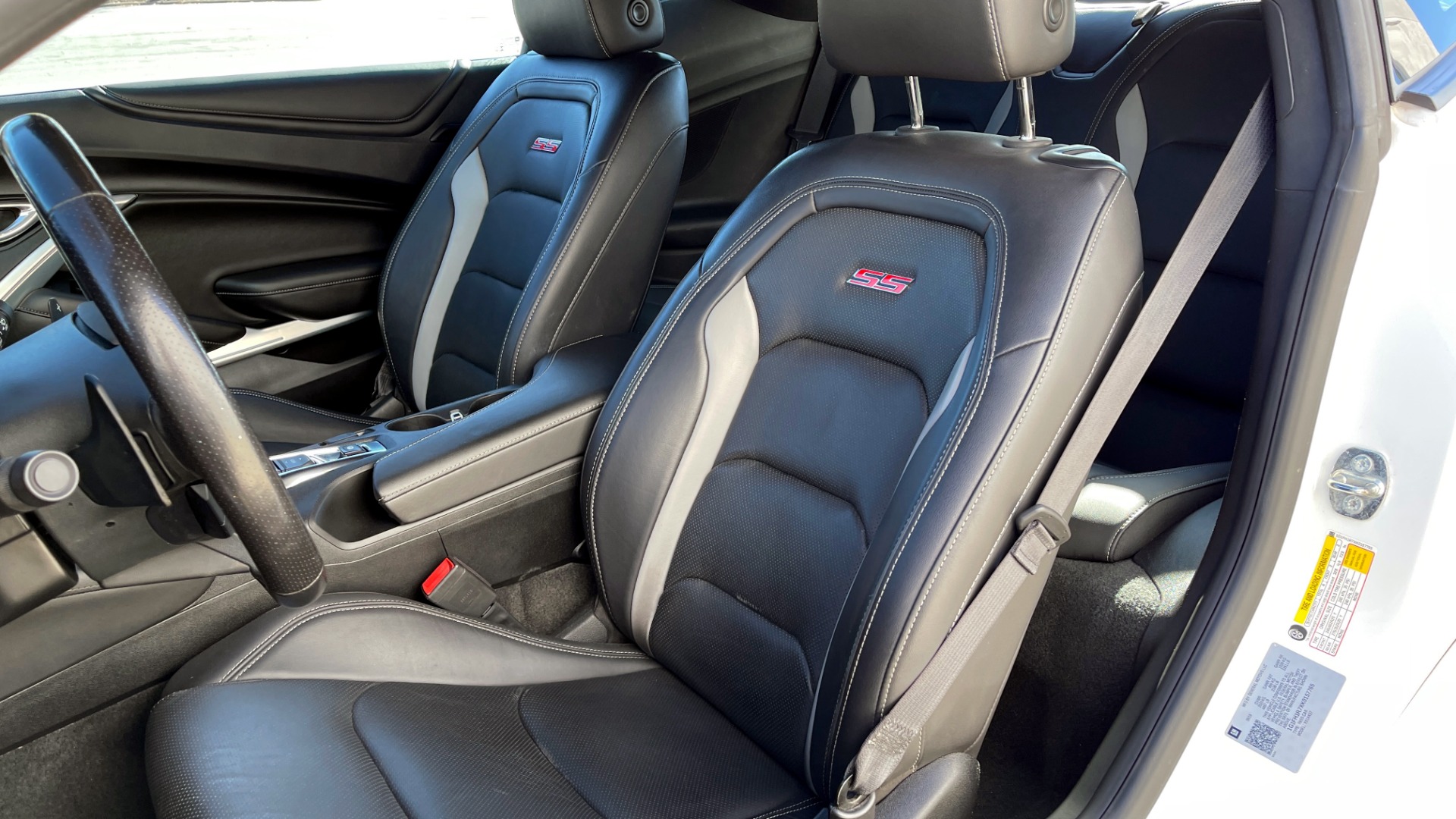 Used 2019 Chevrolet CAMARO 2SS COUPE / 6.2L V8 / 10-SPD AUTO / REMOTE START / REARVIEW for sale $44,995 at Formula Imports in Charlotte NC 28227 26