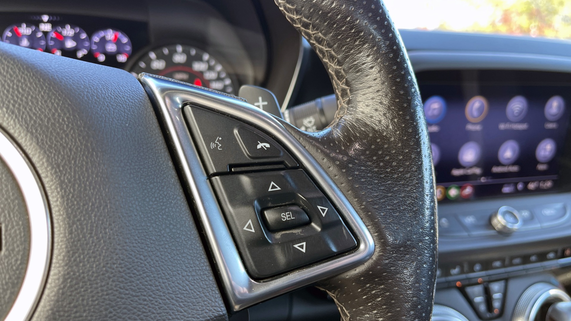 Used 2019 Chevrolet CAMARO 2SS COUPE / 6.2L V8 / 10-SPD AUTO / REMOTE START / REARVIEW for sale $44,995 at Formula Imports in Charlotte NC 28227 31